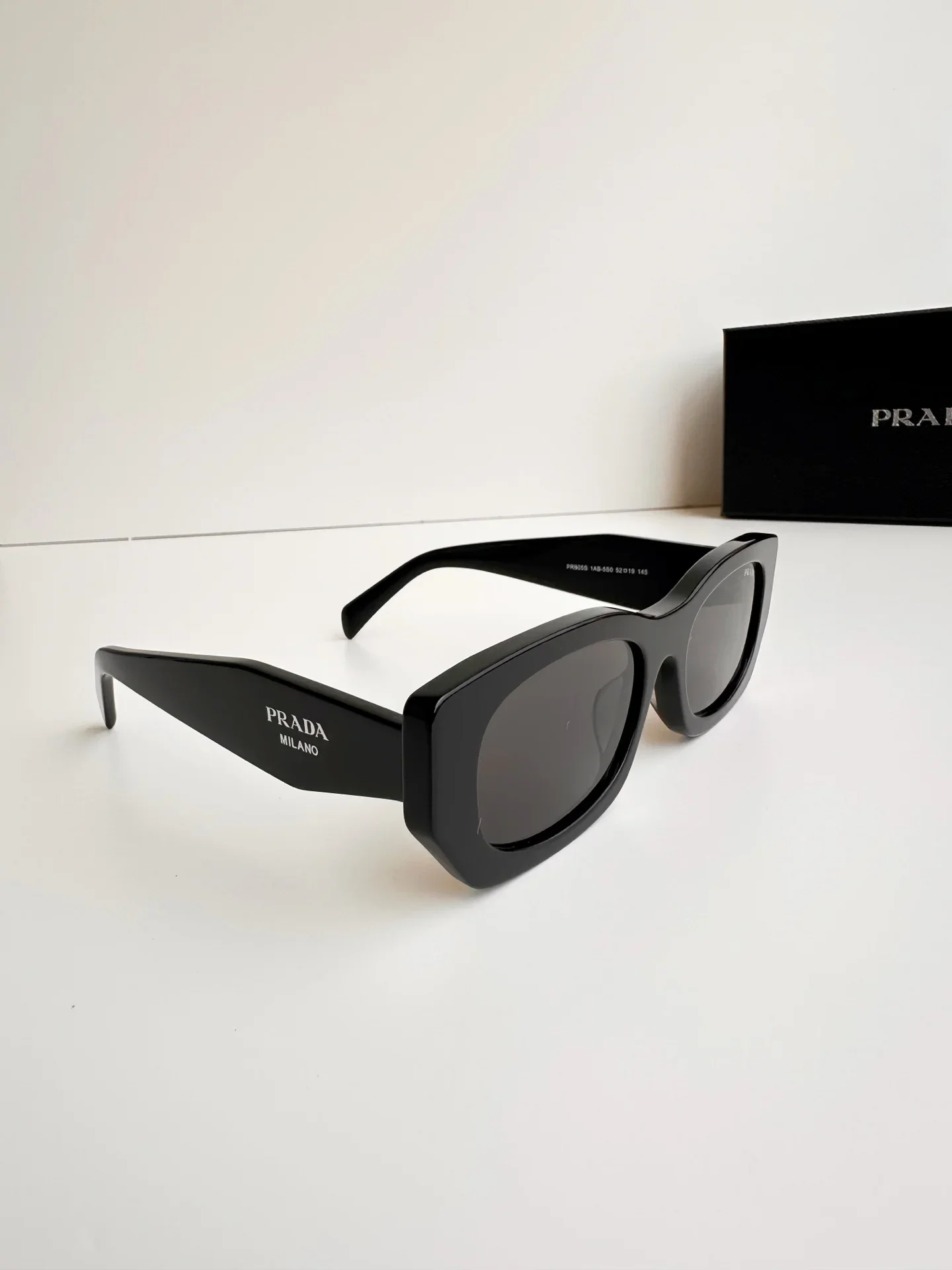 4 colors polygonal square frame sunglasses P00090