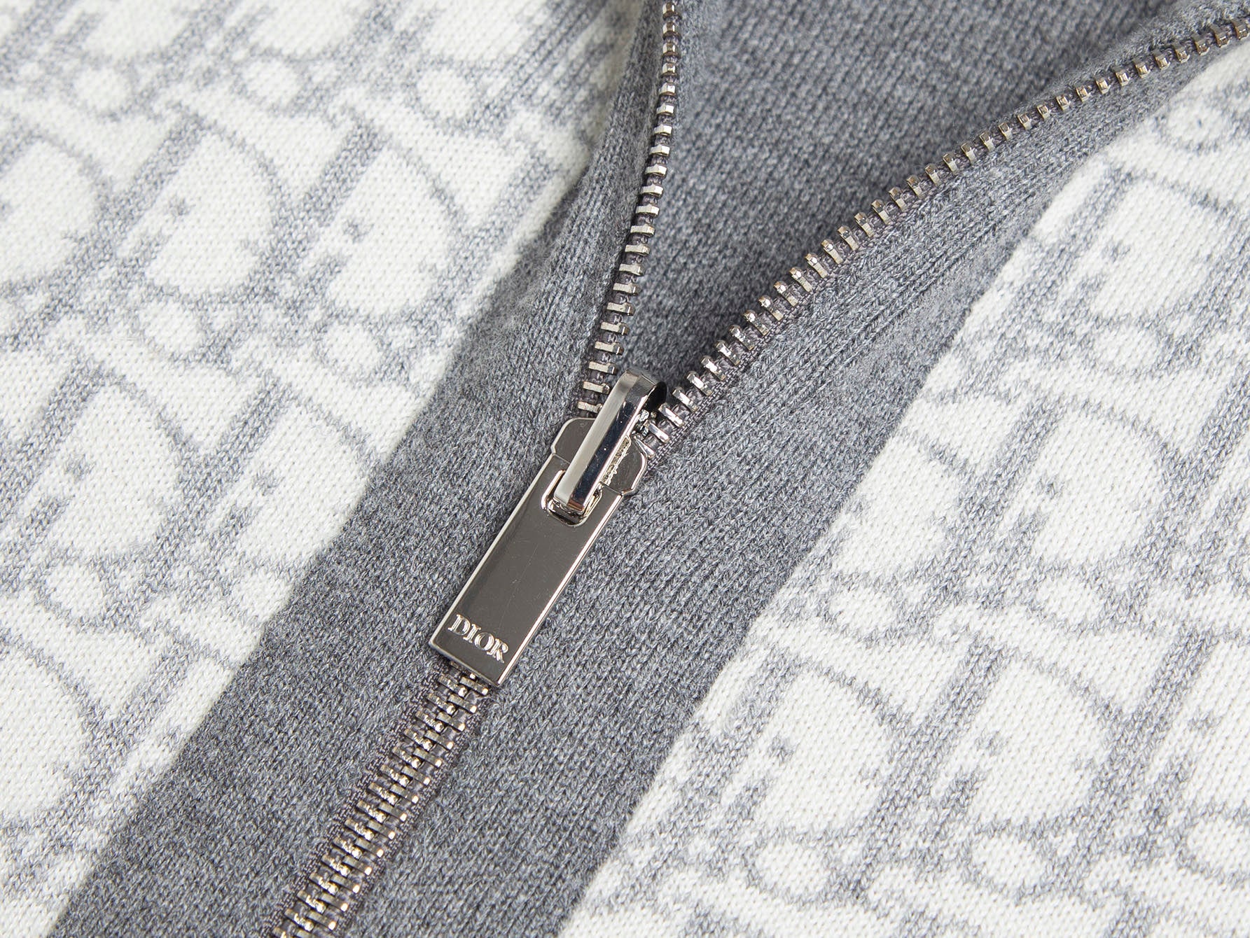 Reversible embossed cashmere hooded jacket