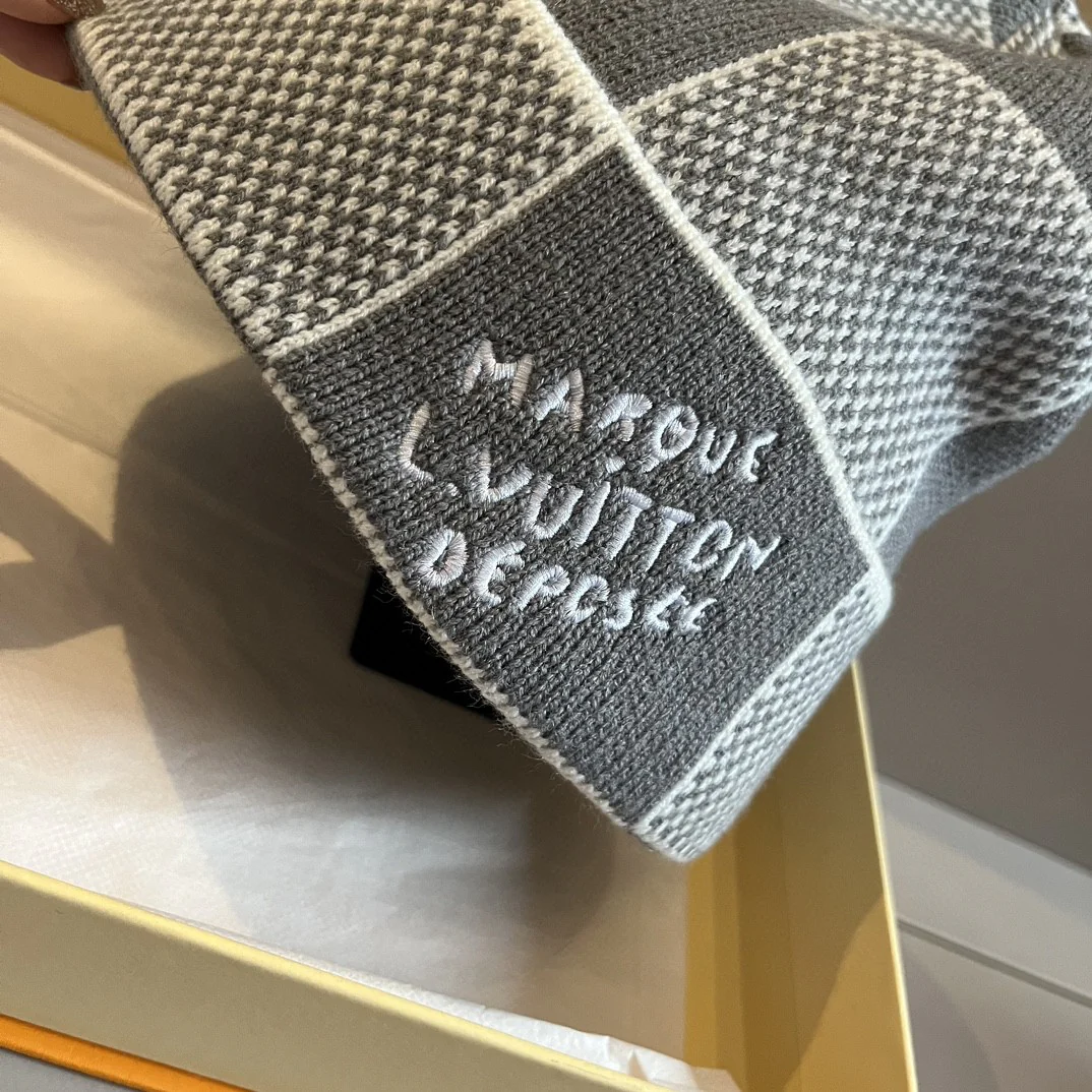 Checkerboard jacquard knit hat