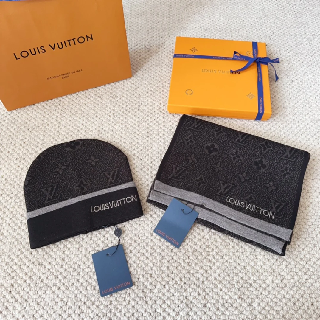 Jacquard cashmere scarf and hat set