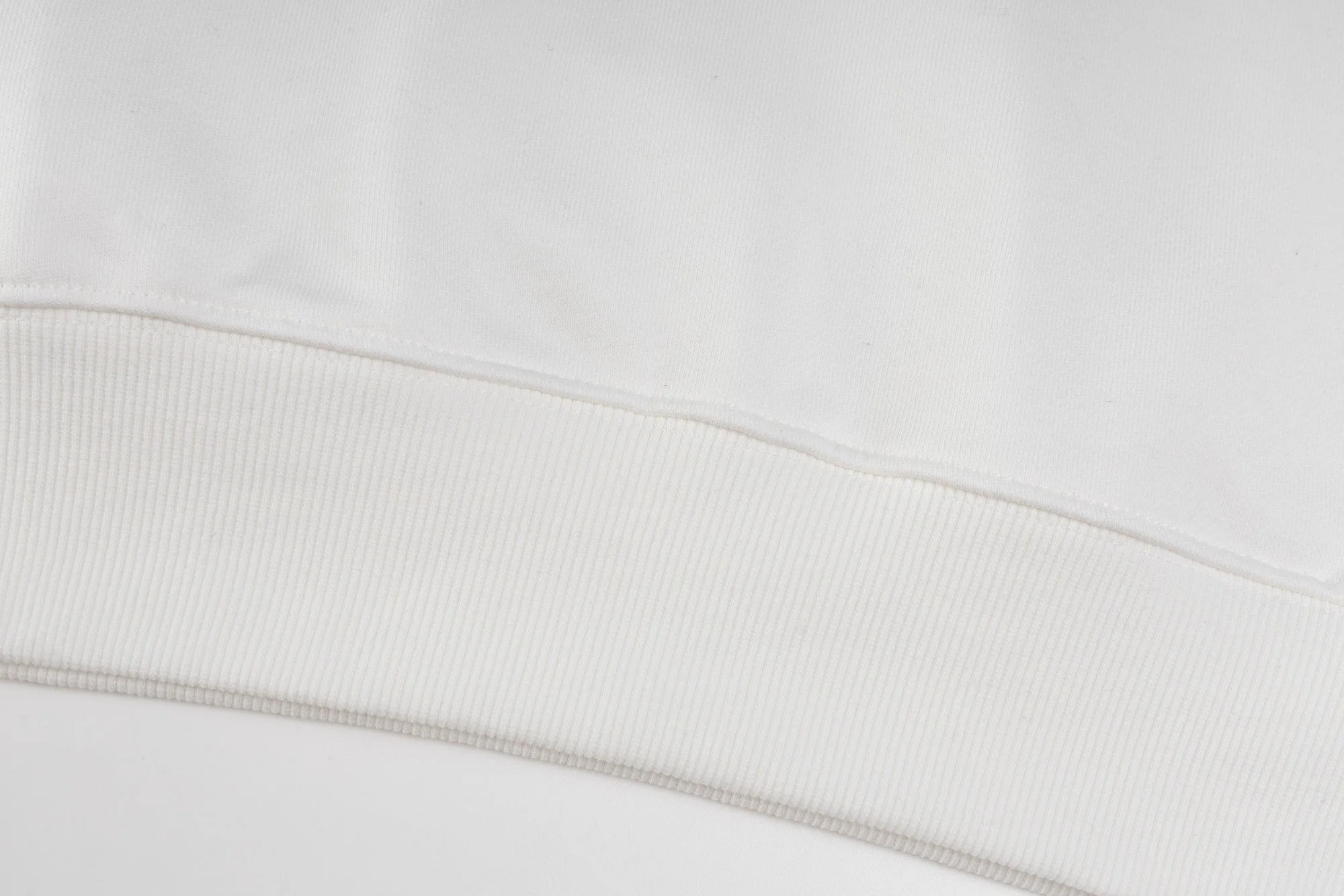 Pocket embroidery crew neck cotton sweatshirt