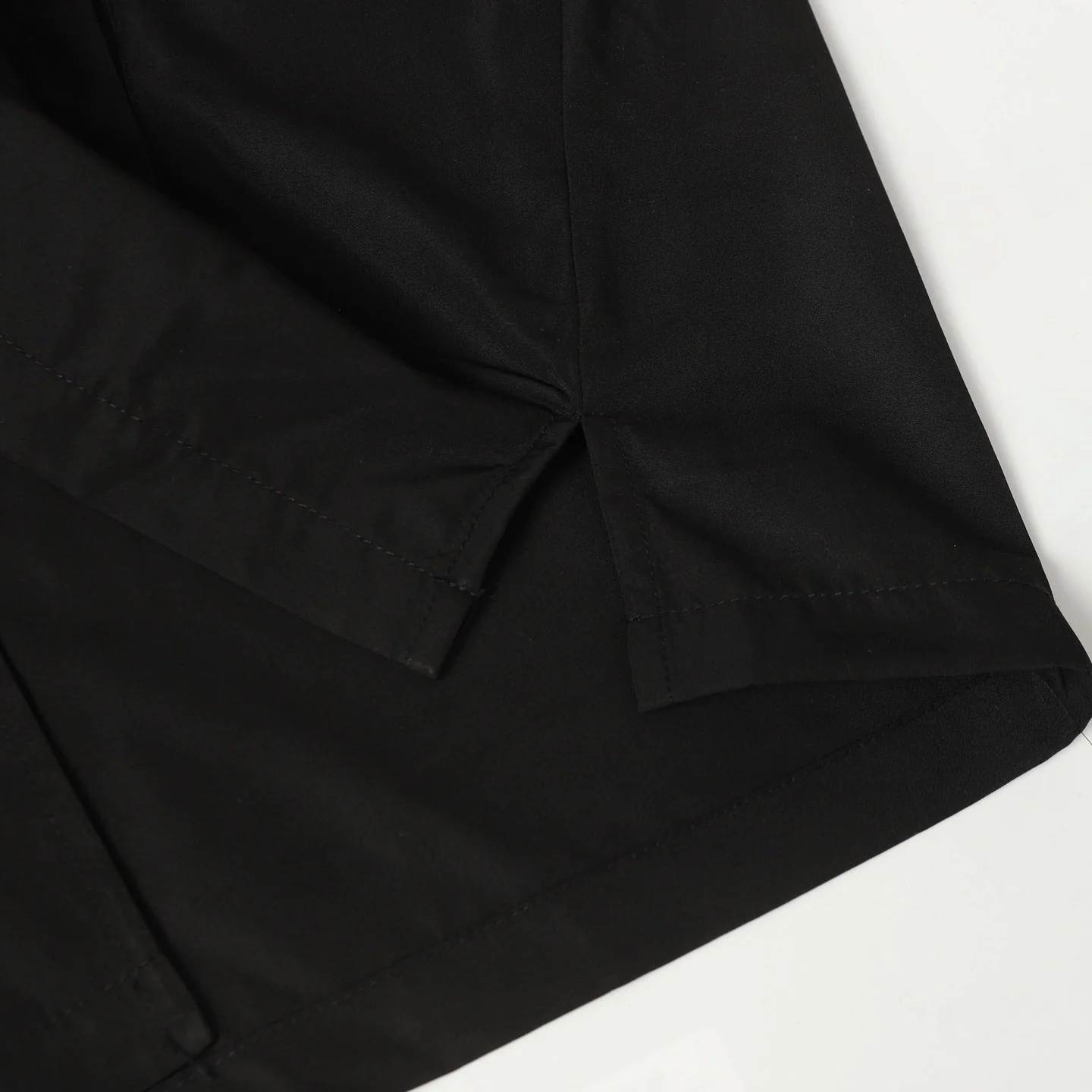 Nylon pocket T-shirt