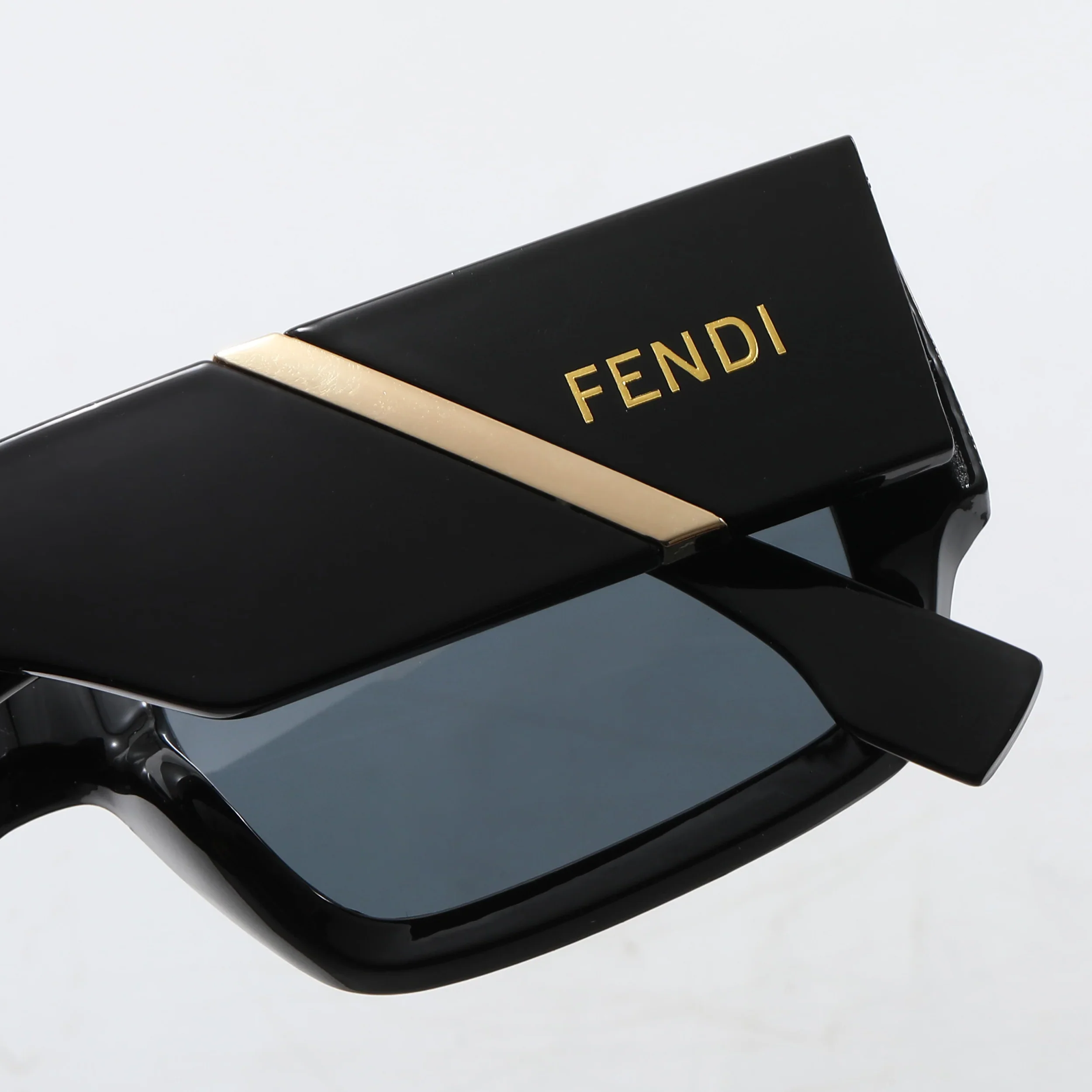 7 colors Very beautiful new sunglasses  69104