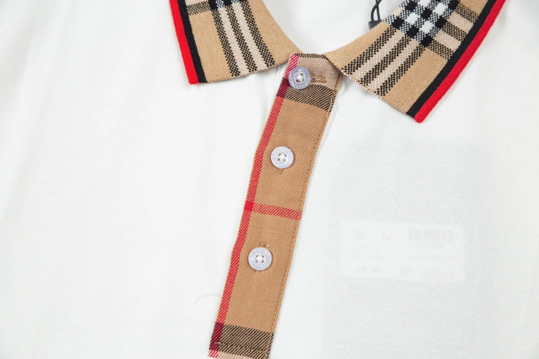 Fashionable cotton polo shirt