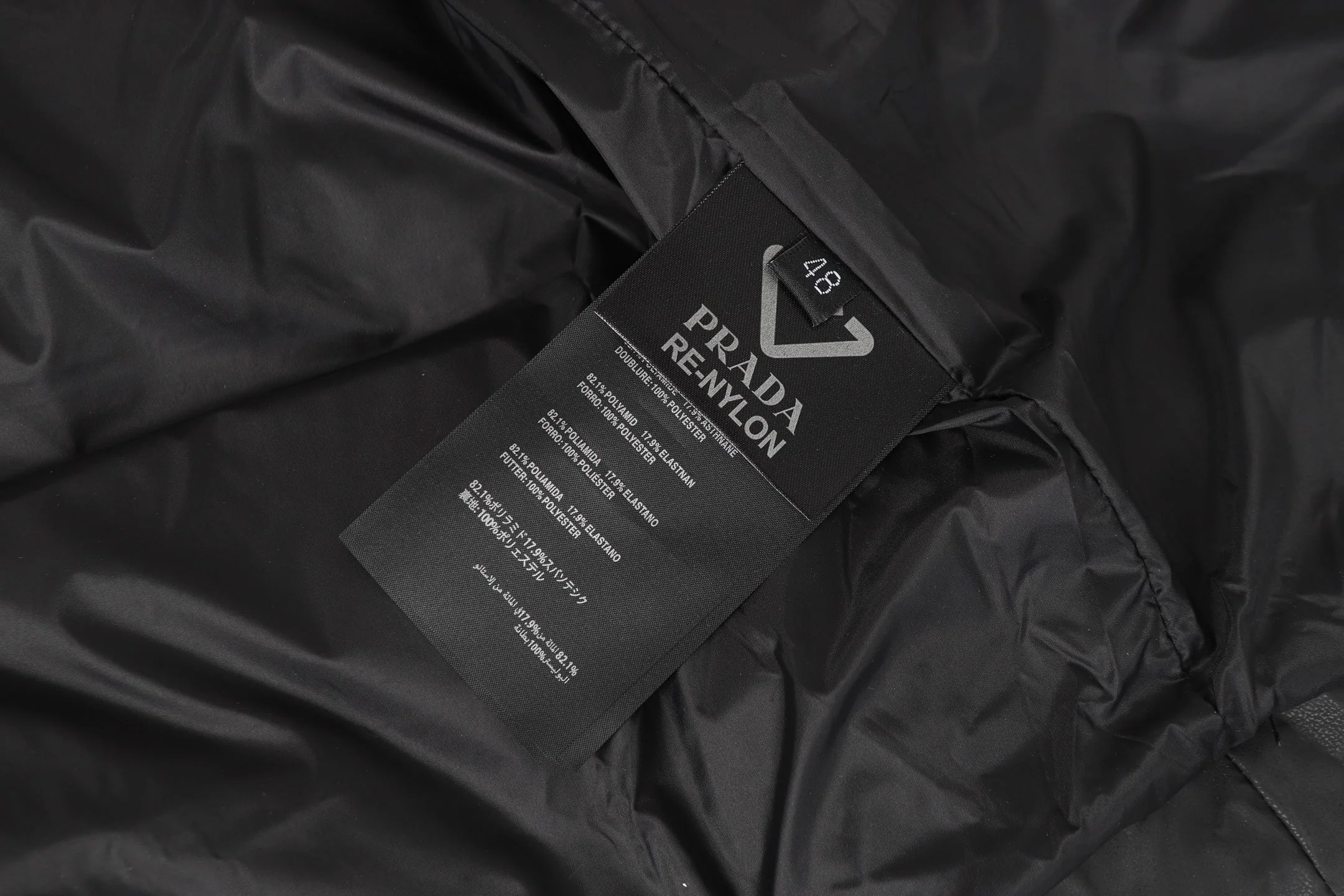 Stand collar zipper down vest