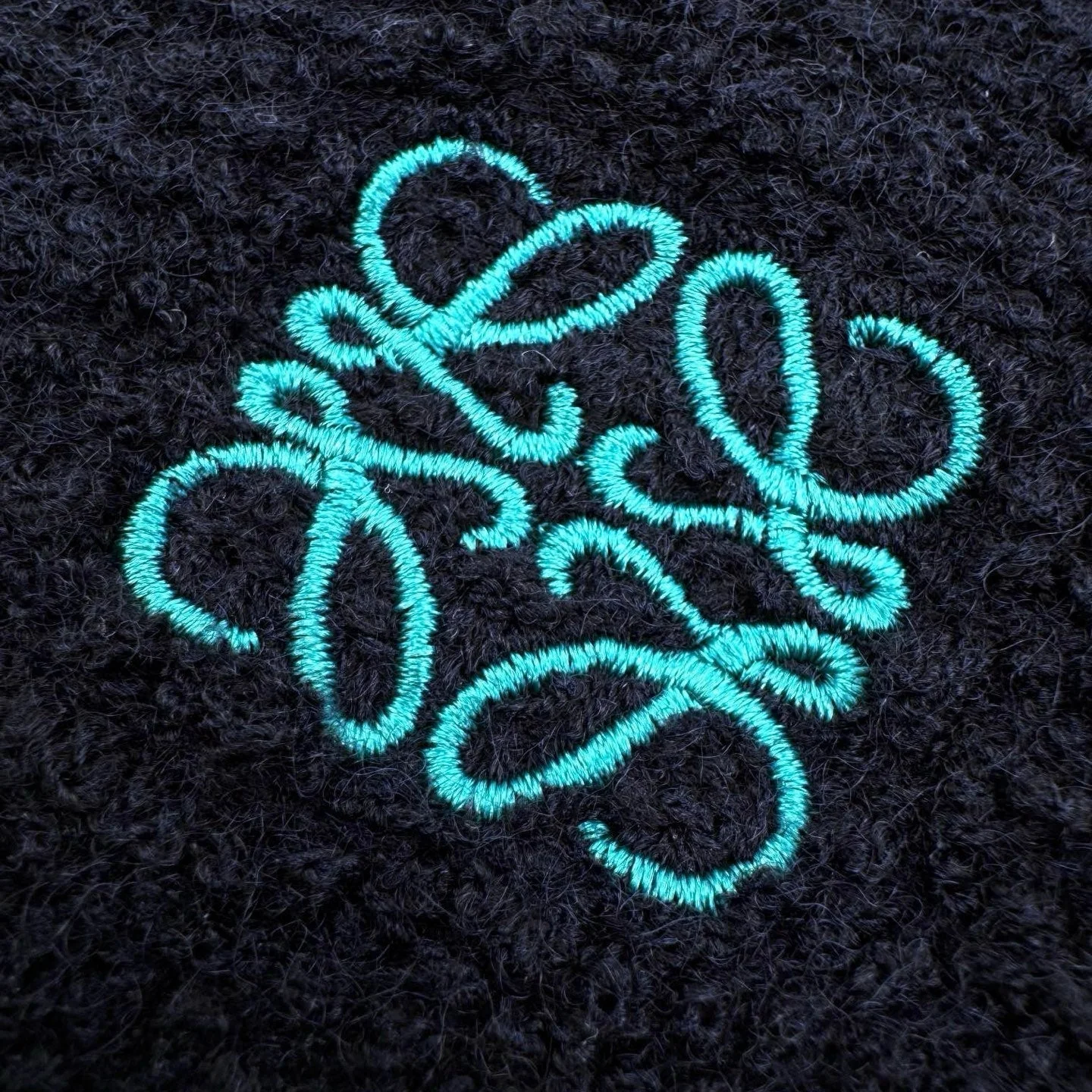 Knitted embroidered cashmere cardigan