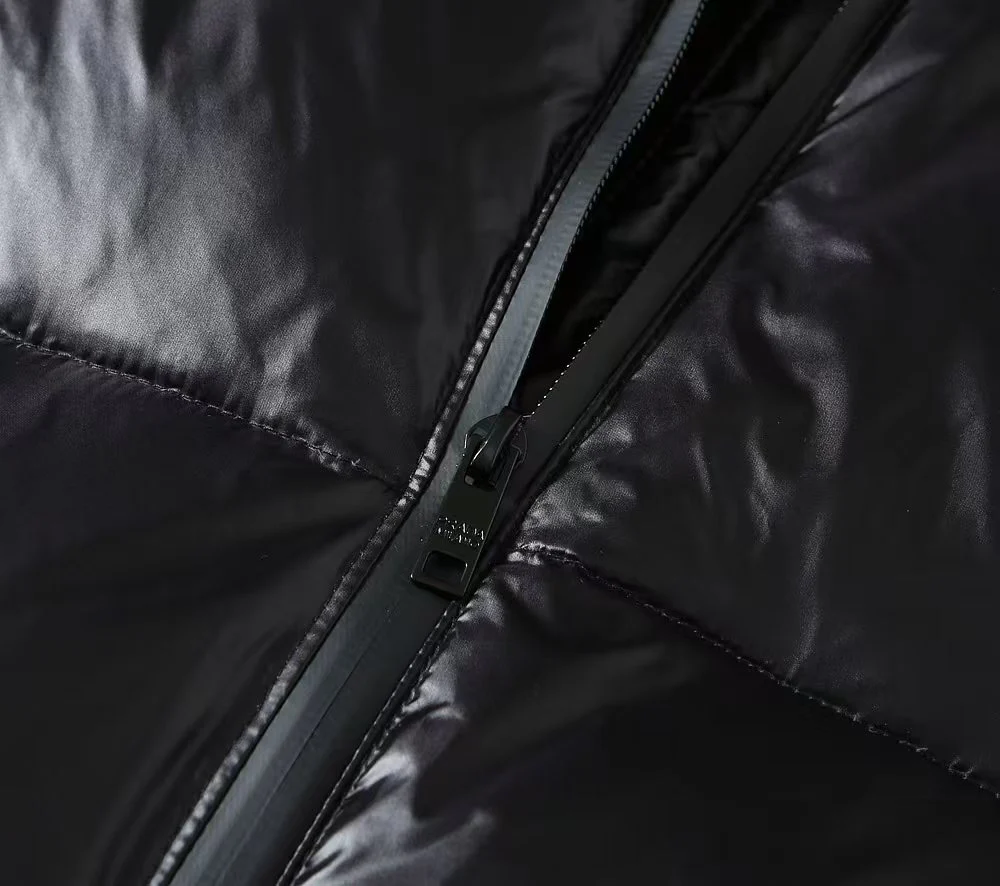 Silicone label hooded down jacket