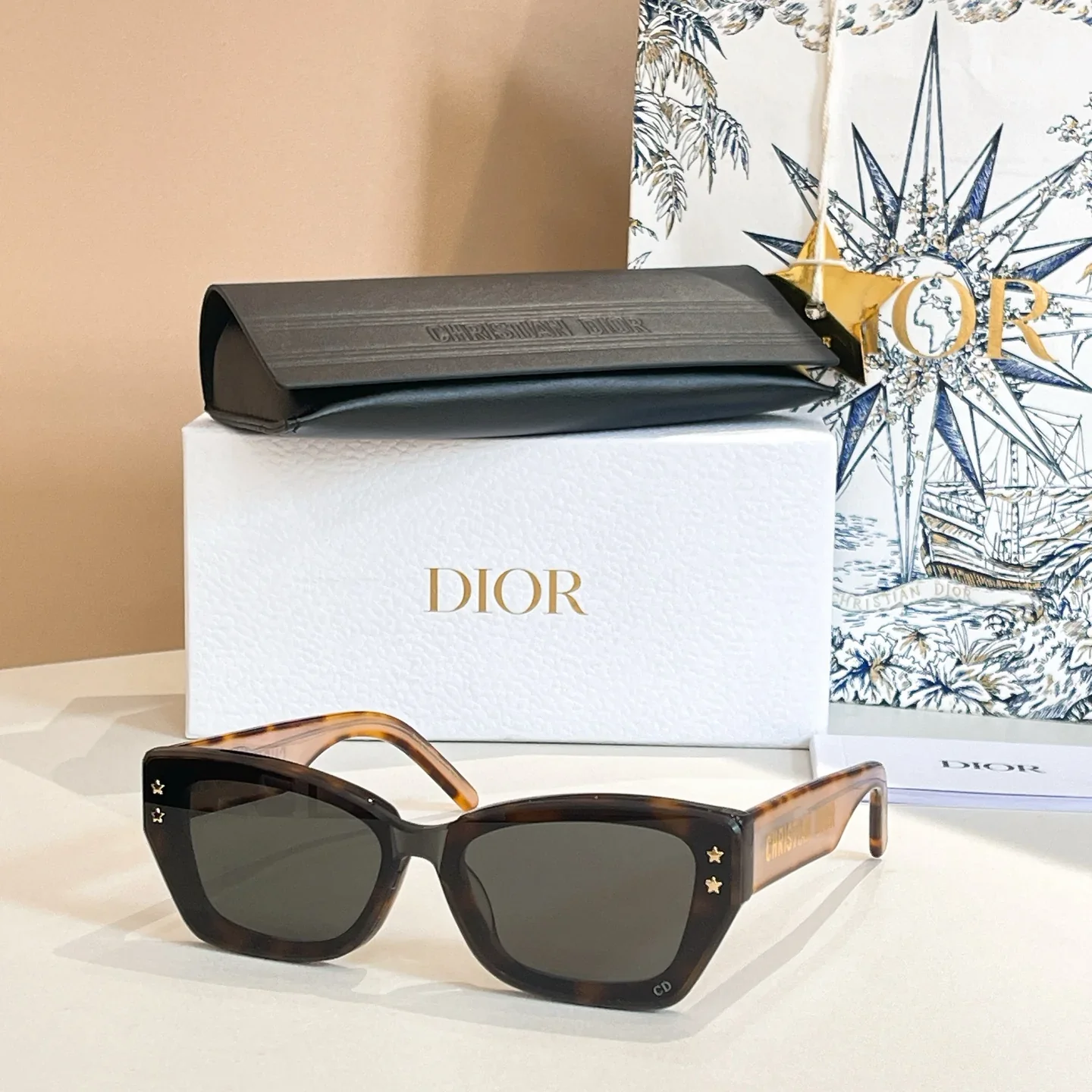 Full frame sunglasses