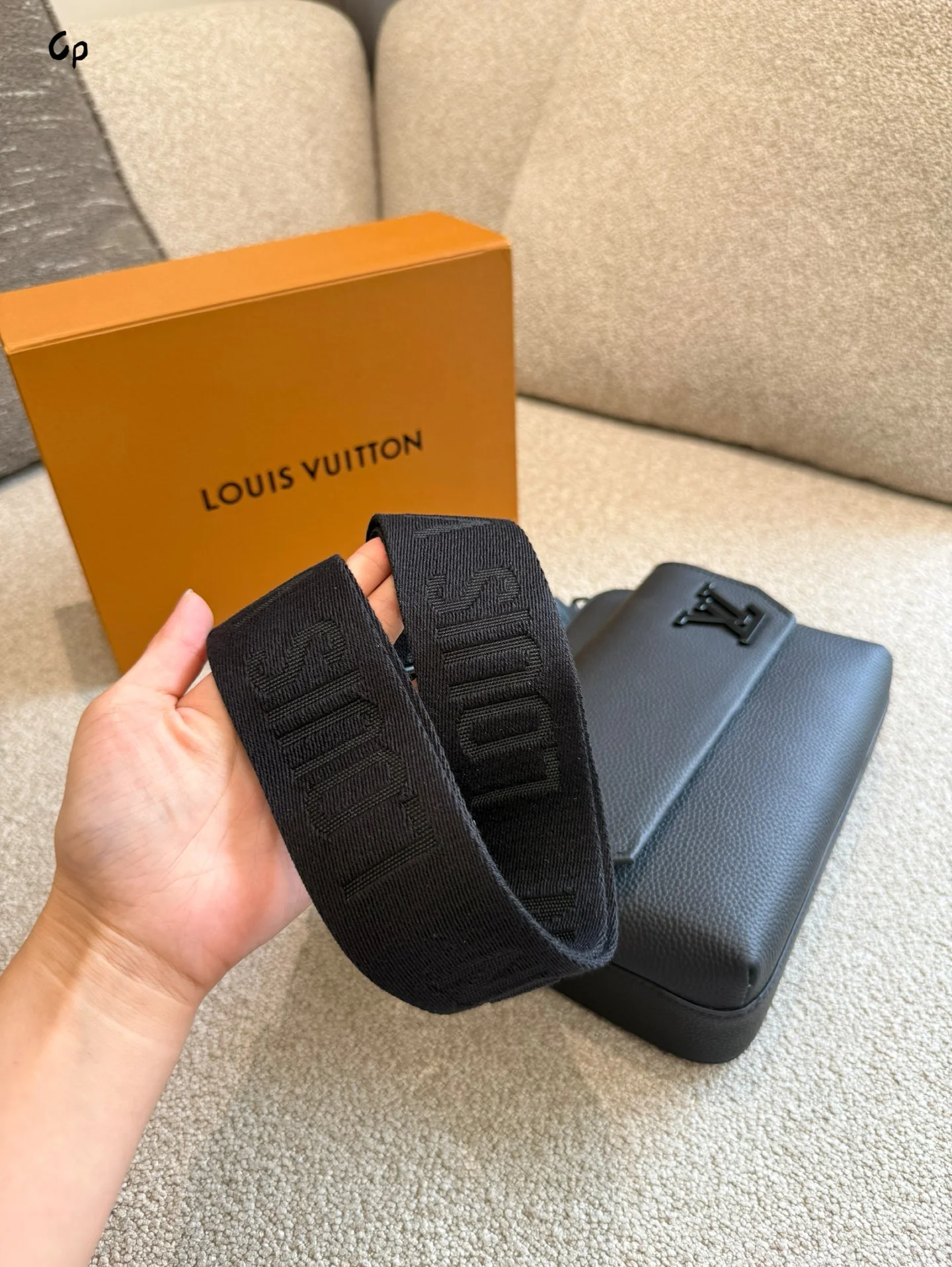 Men's messenger bags