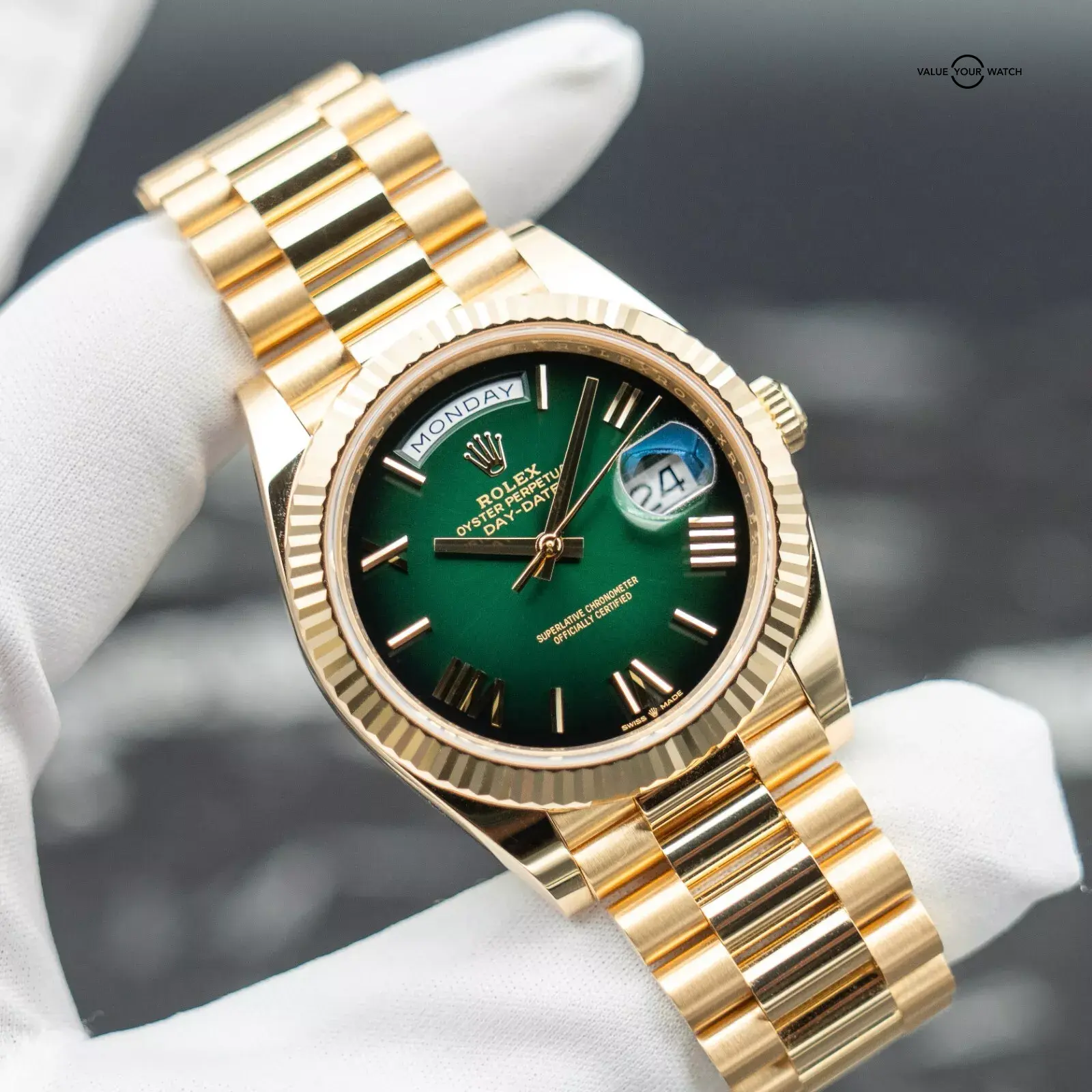 Rolex Day-Date 40 Fluted Bezel President Bracelet Men's Watch 228238-0069