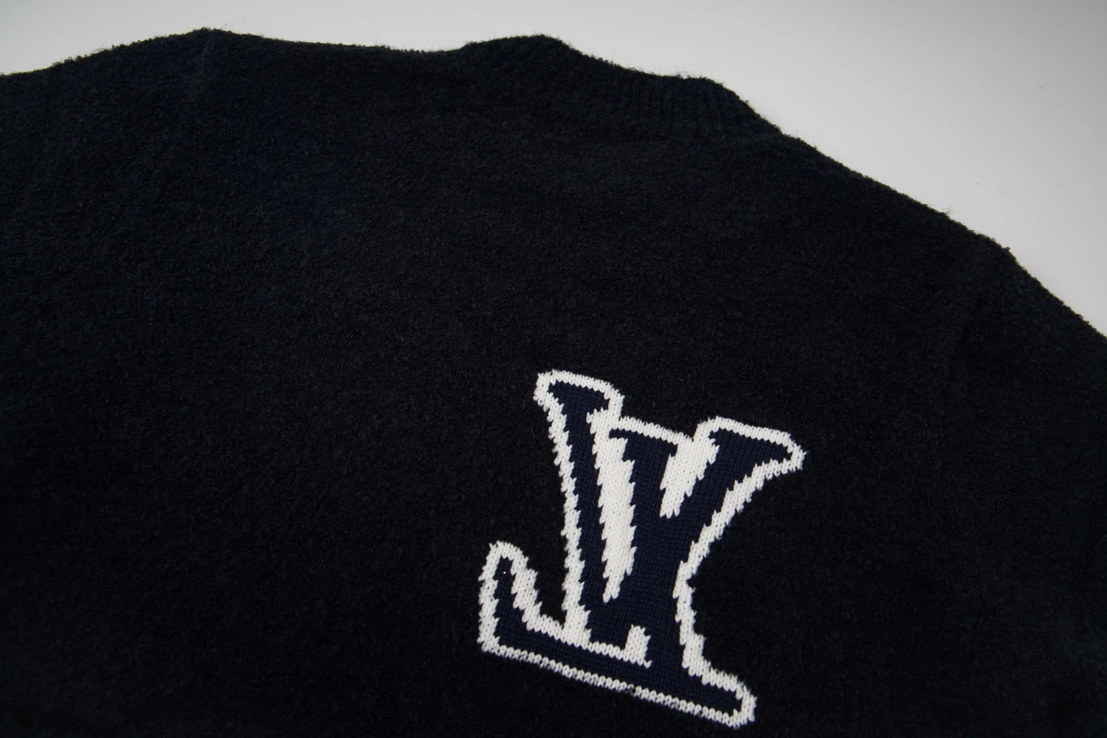 Knitted cashmere sweatshirt