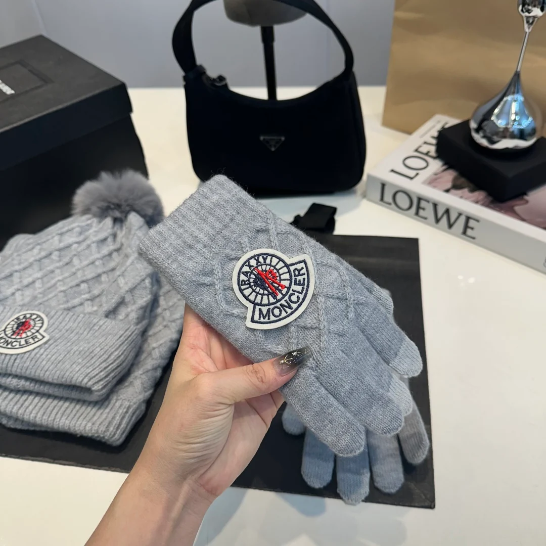 Embroidery knitted scarf hat gloves set