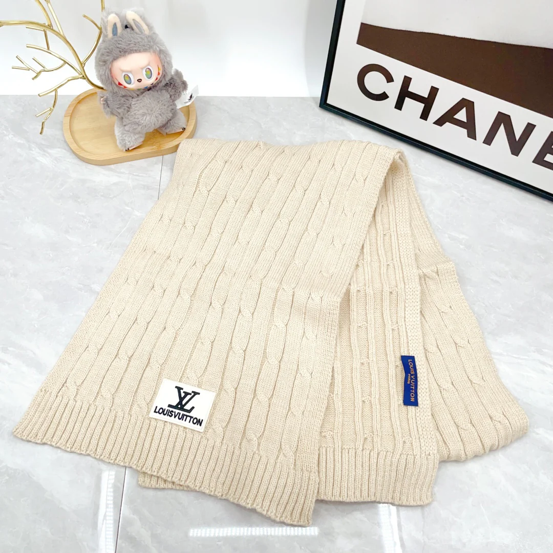 Embroidery knit scarf and hat set