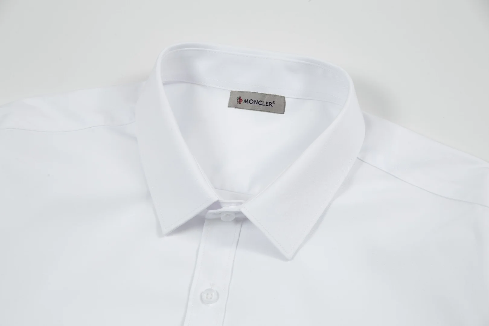 Fashionable Embroidered Men's Shirt