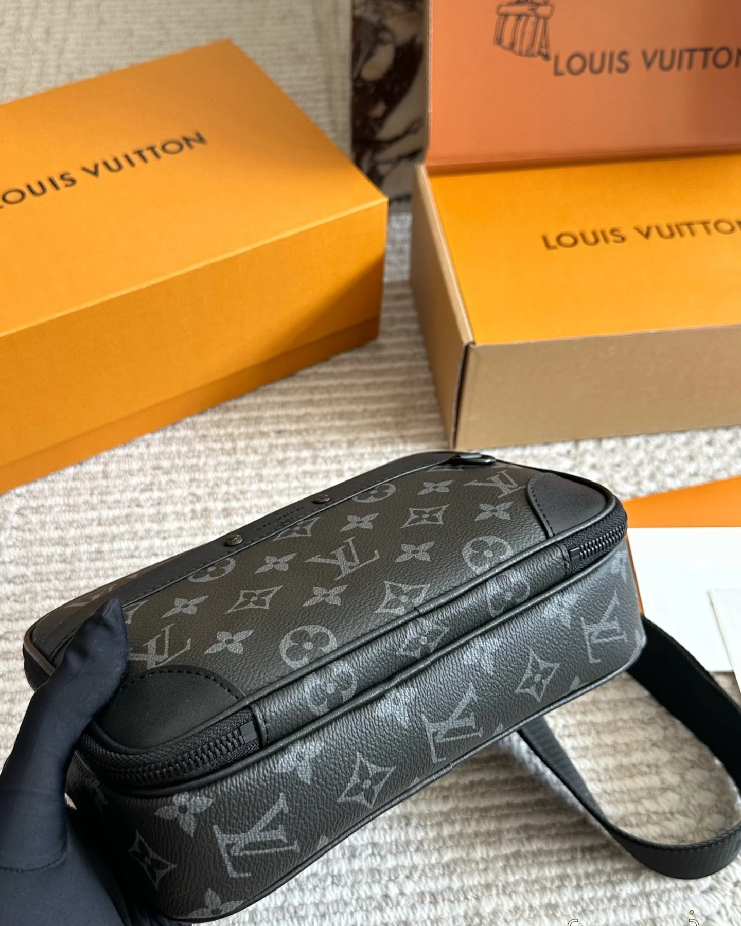 Fashion Leather men's crossbody bag