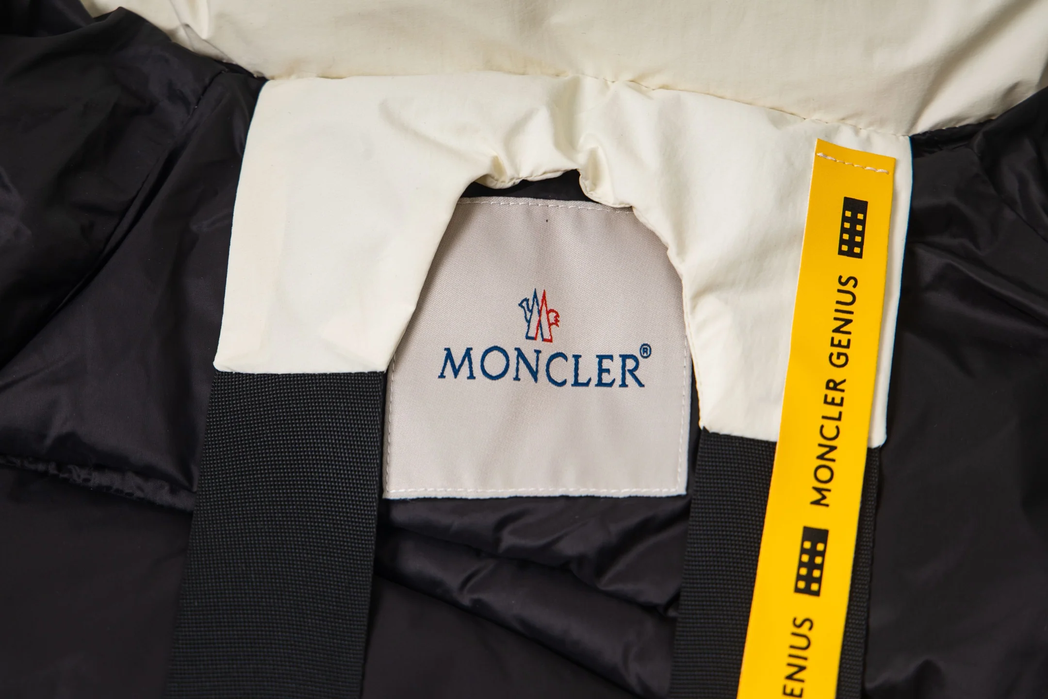 Printed rubber hooded down jacket