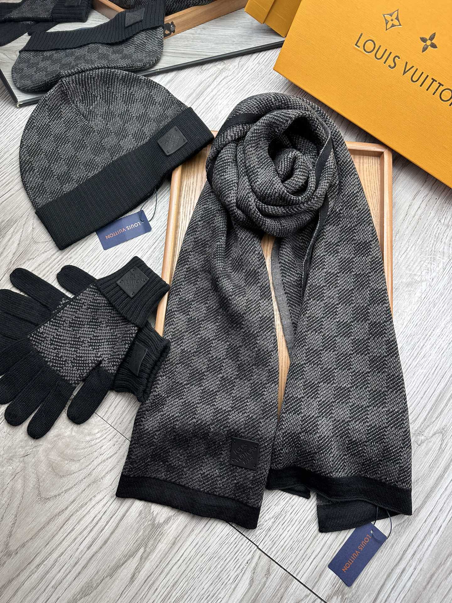 Cashmere scarf set