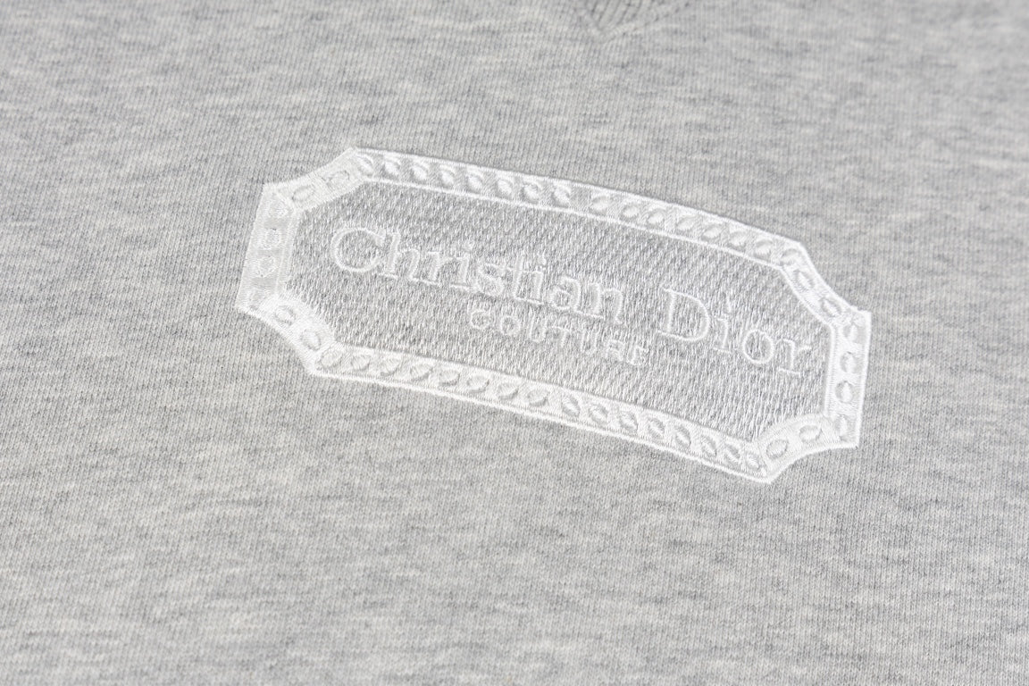 Embroidered crew neck cotton sweatshirt