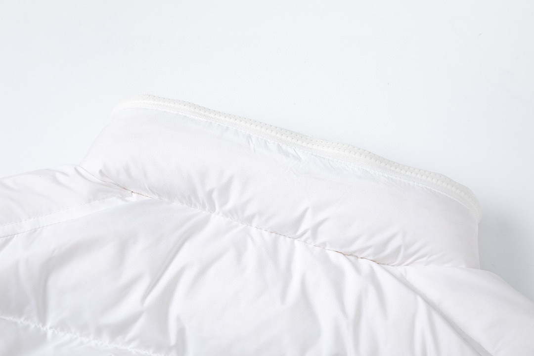 Three-color sleeve ribbon trim down jacket