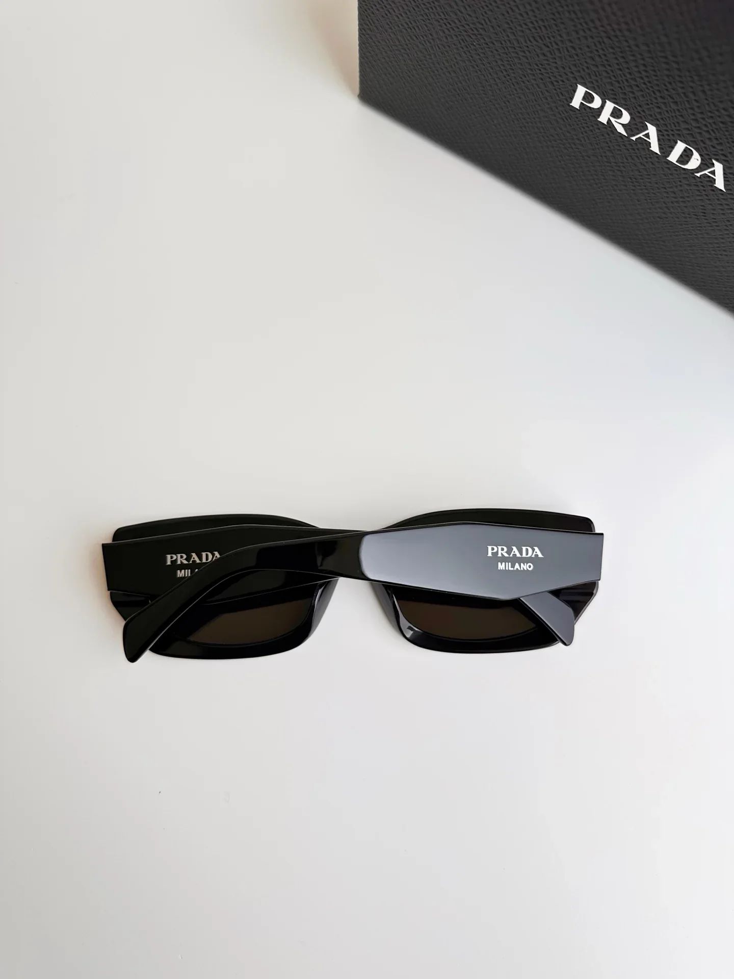 4 colors polygonal square frame sunglasses P00090