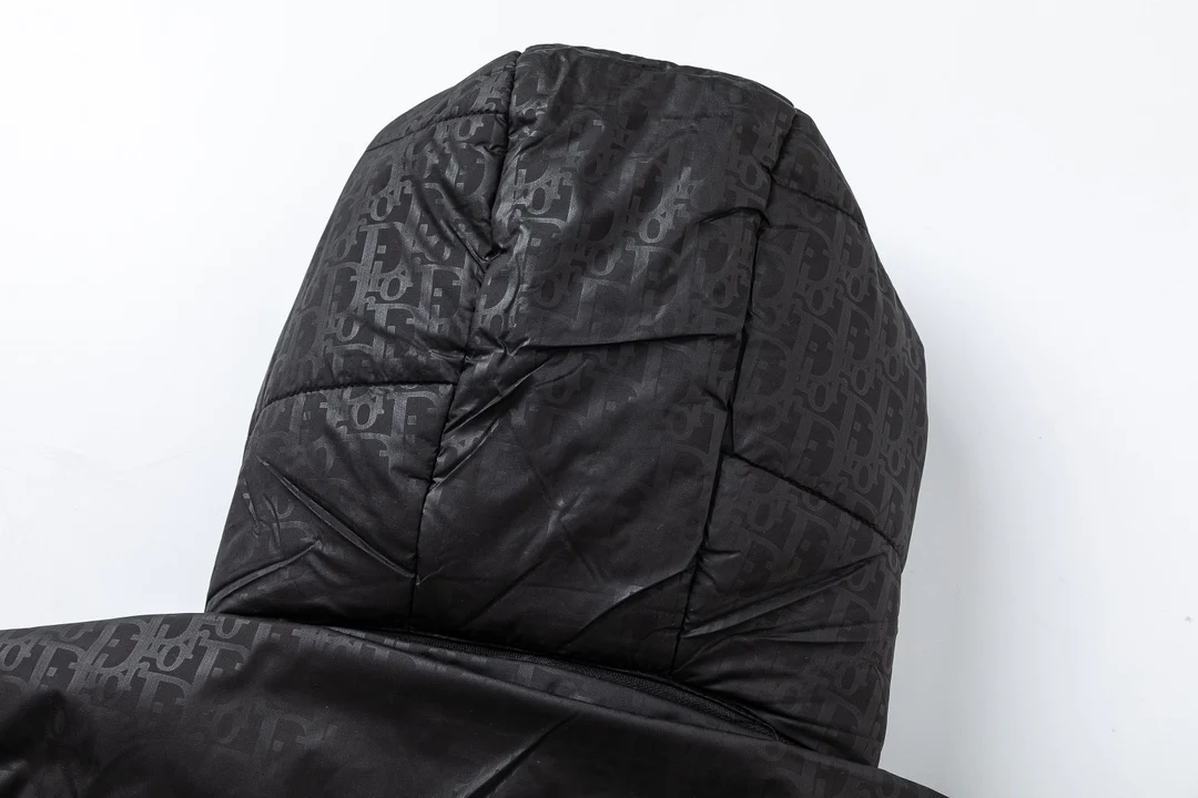 Removable jacquard down jacket