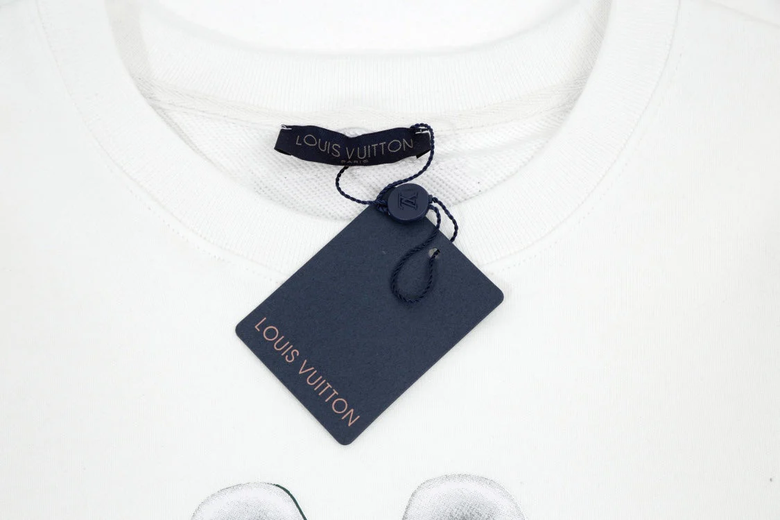 Fashion sneakers patterned sweatshirt