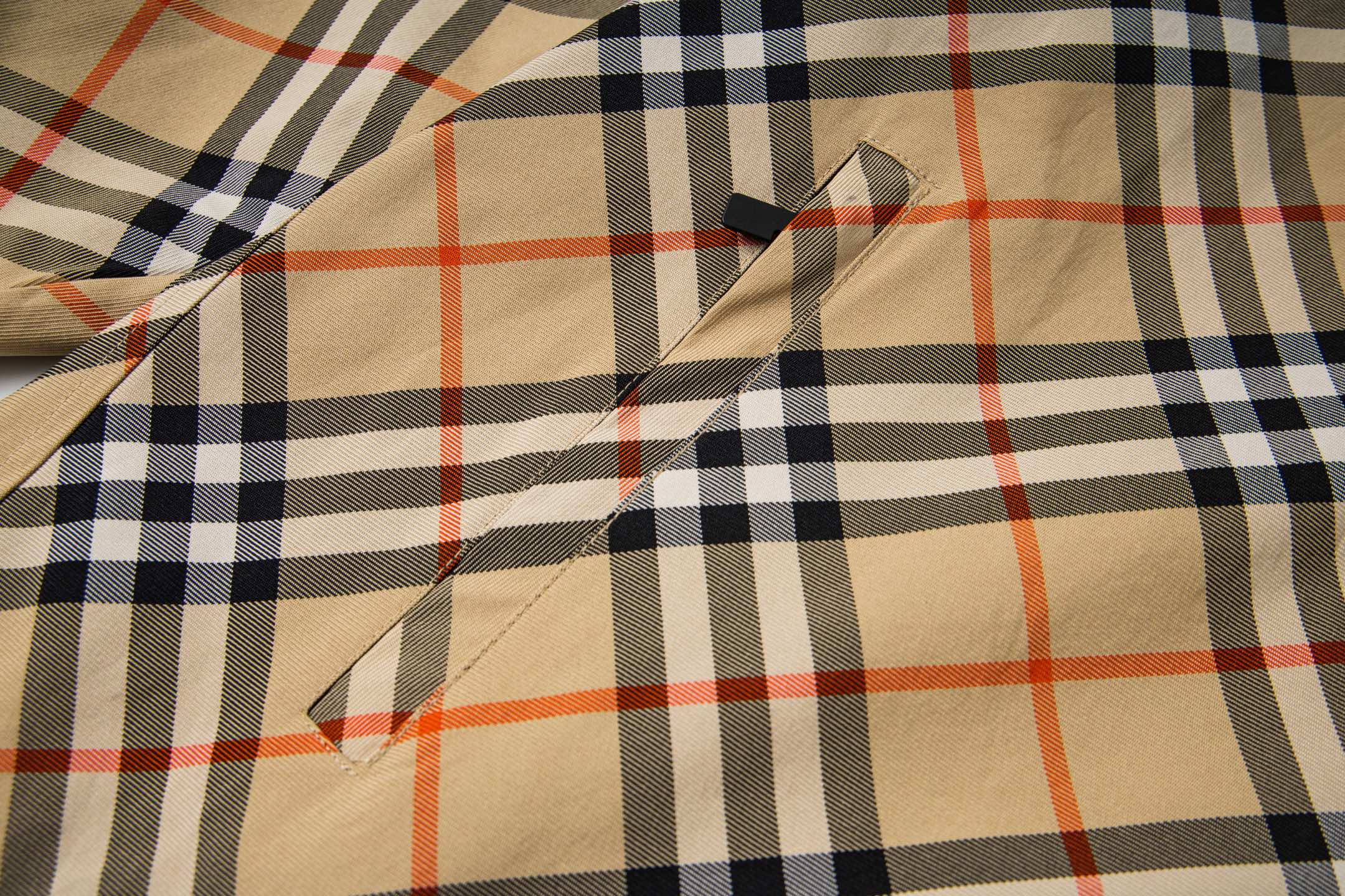 Nylon embroidered double-faced jacket