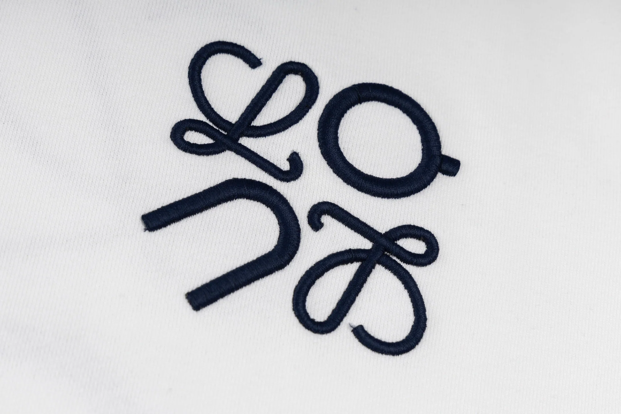 Embroidery crew neck cotton sweatshirt