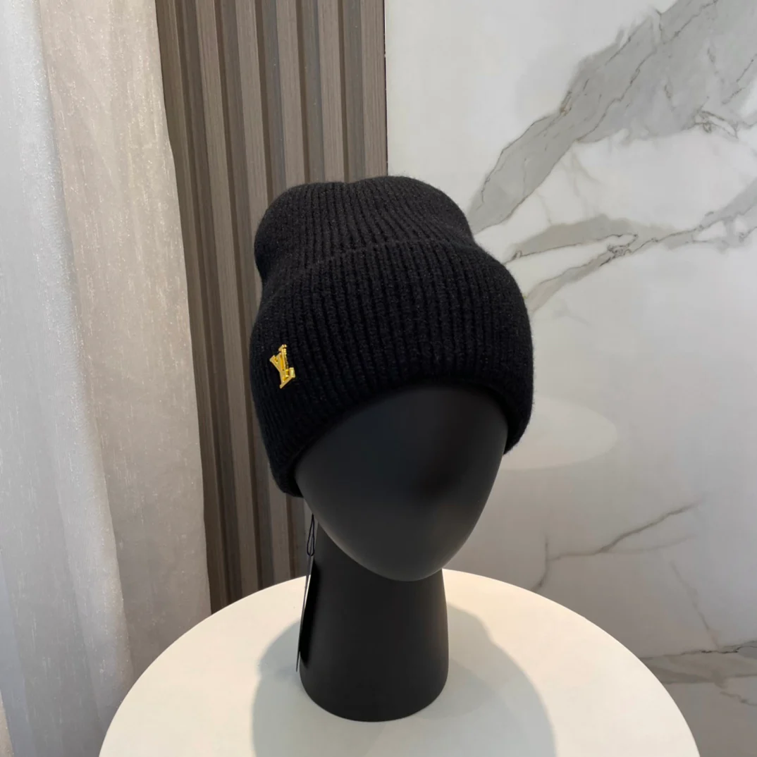 Fashionable Cashmere Knitted  Beanie