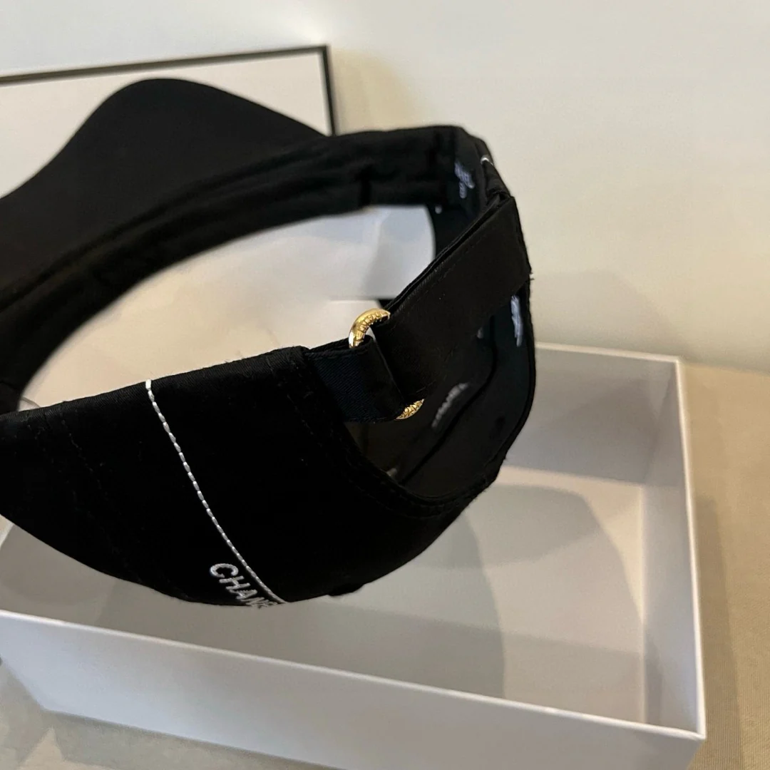 Embroidered line baseball cap