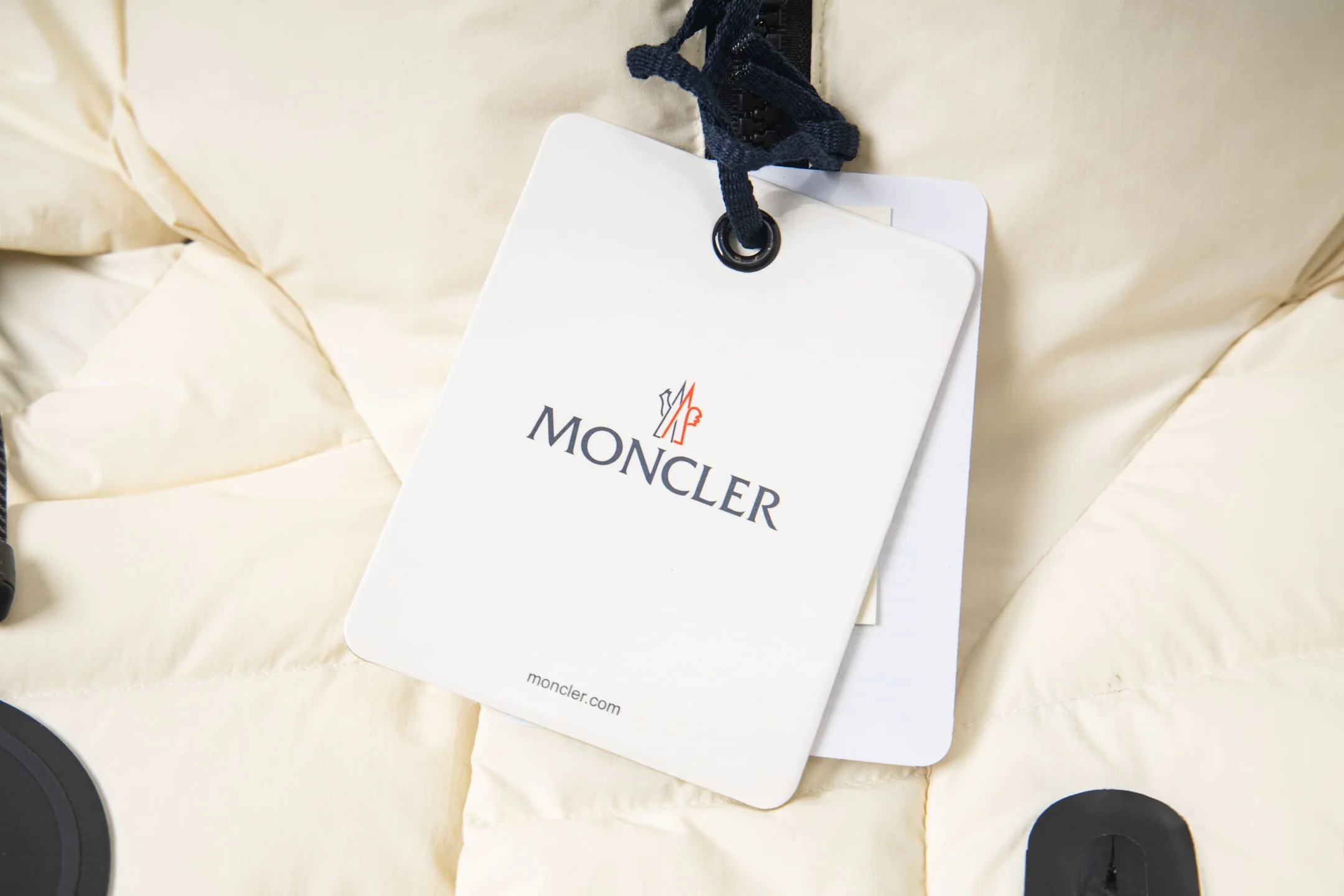 Printed rubber hooded down jacket