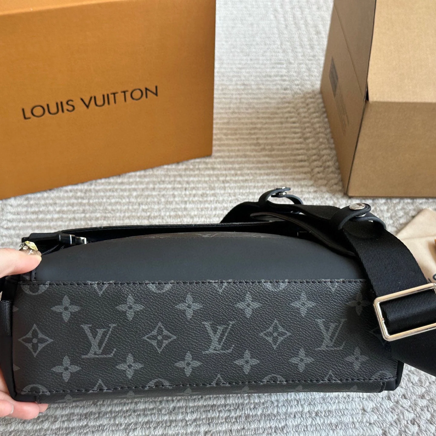 Men's Classic Checkerboard Messenger Bag