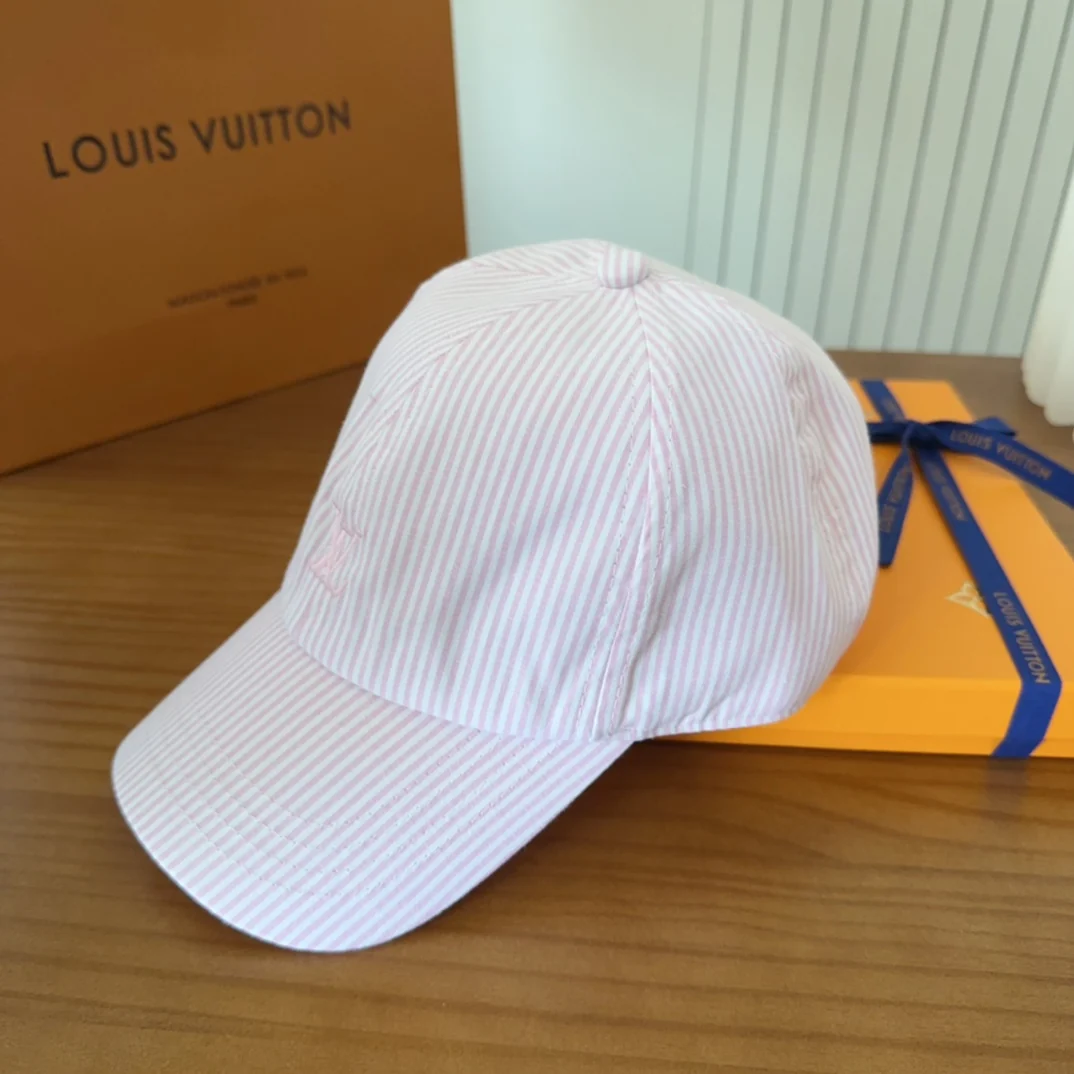 Striped embroidered baseball cap