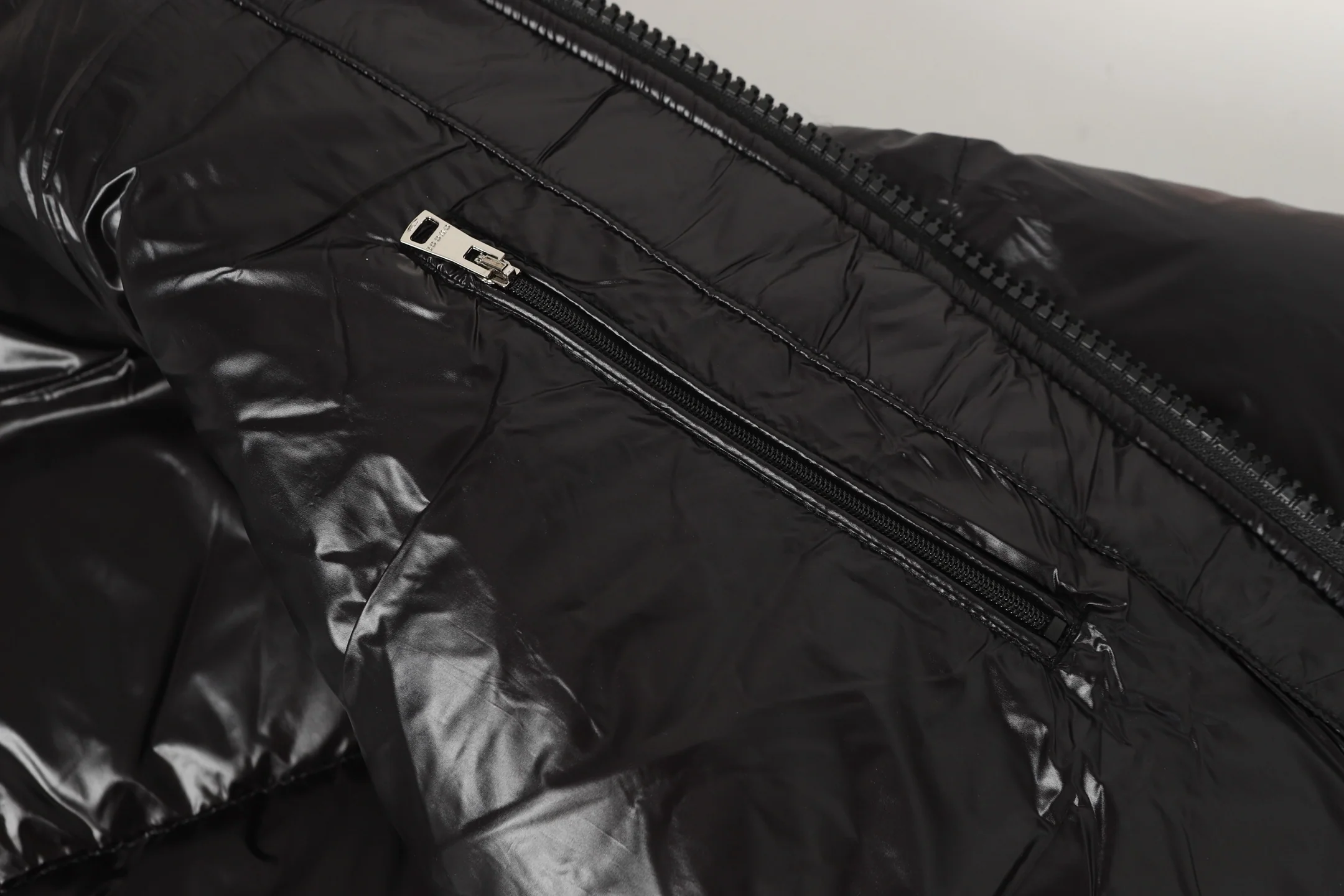 Web stand collar down jacket