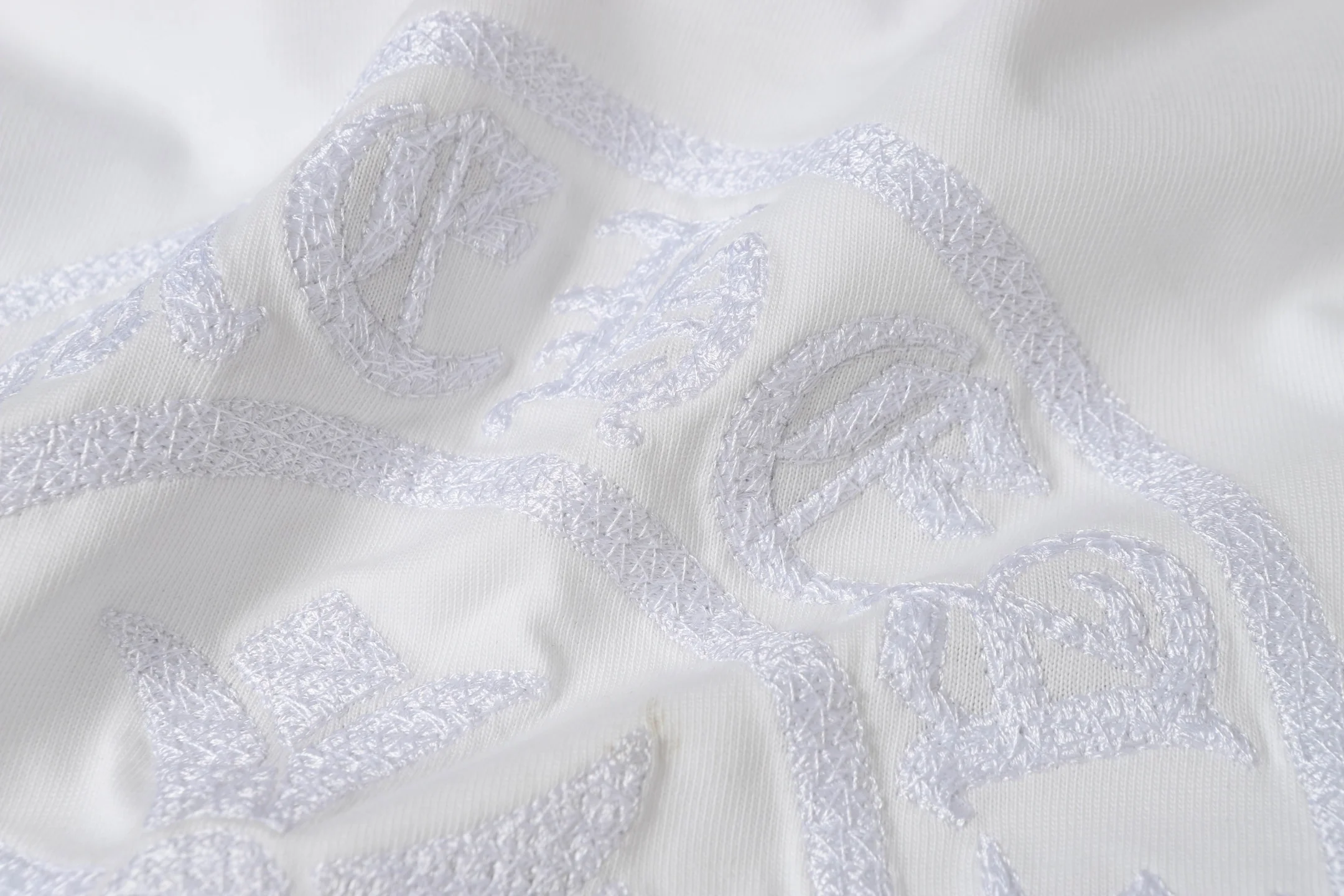 Double-sided embroidered cotton T-shirt