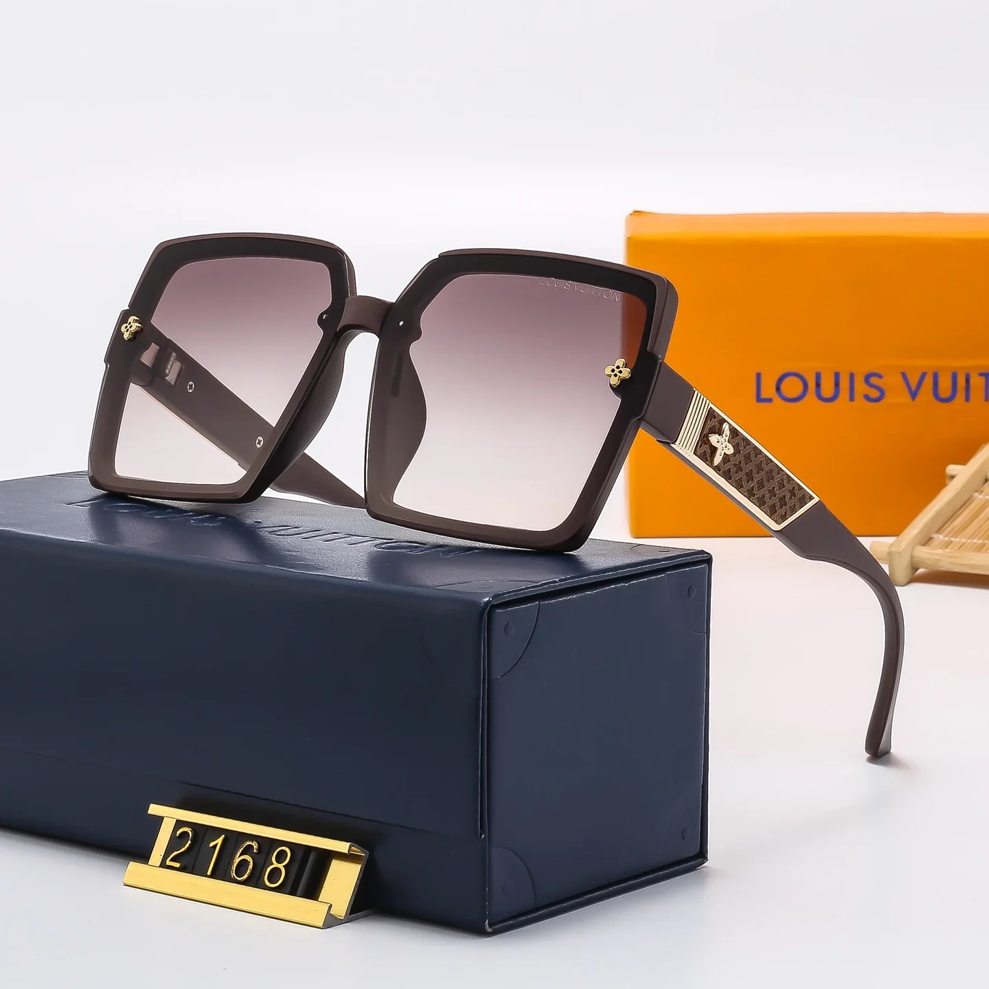 4 colors of fashionable and popular sunglasses  2168