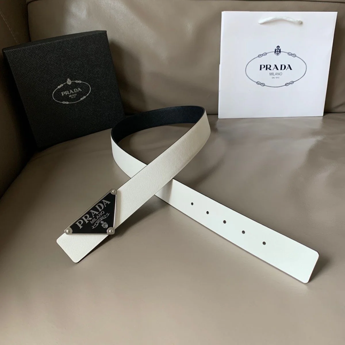 Fashion leather belts