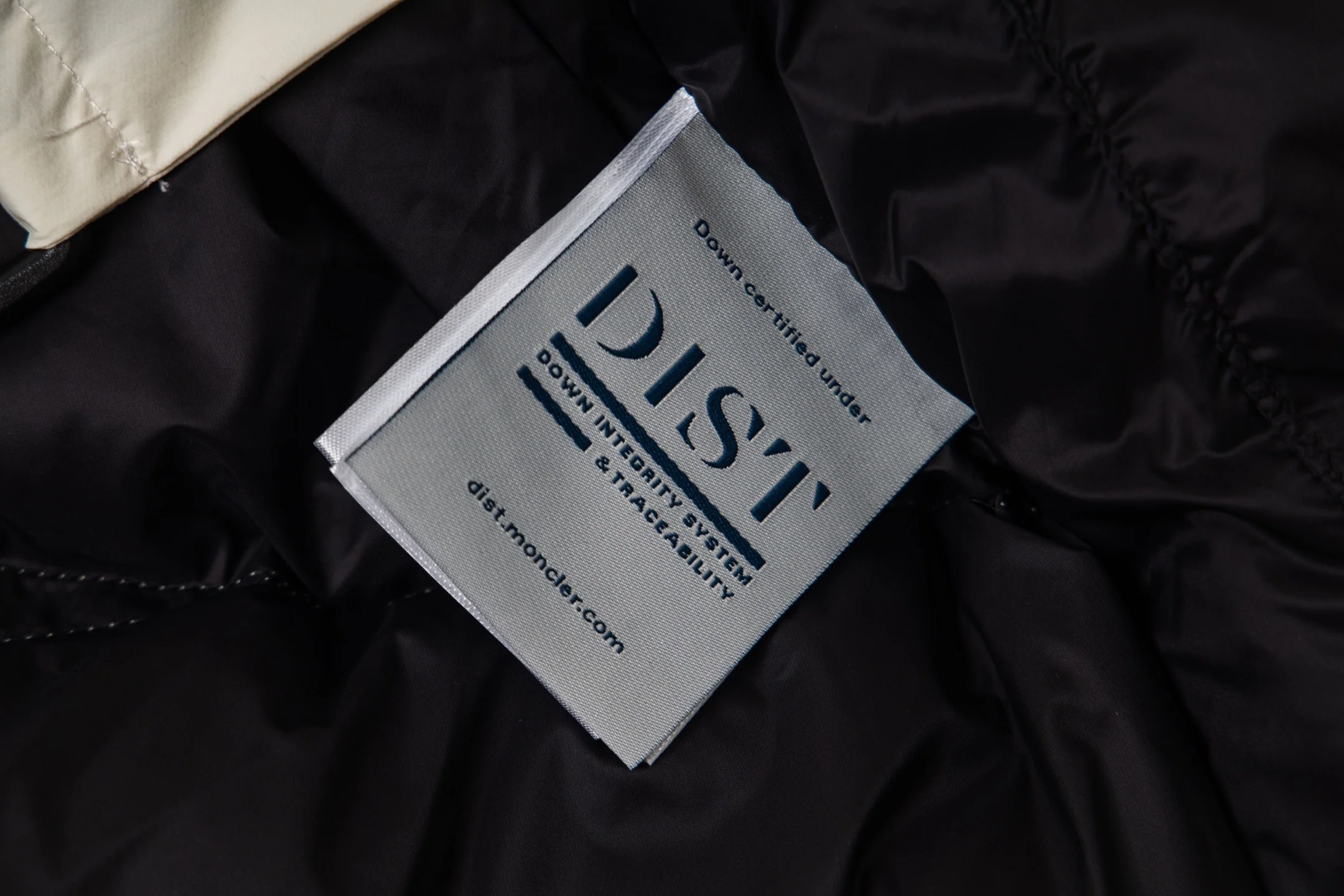 Printed rubber hooded down jacket