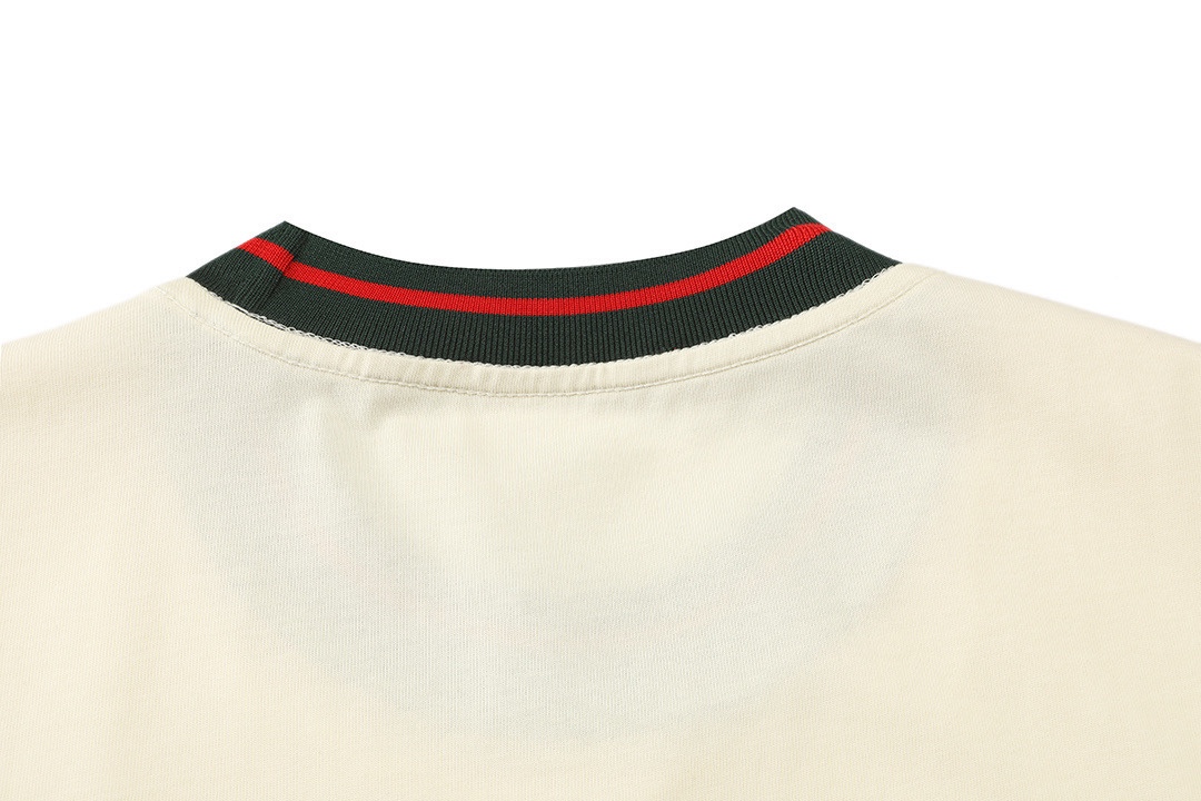 Red green ribbon embroidered T-shirt