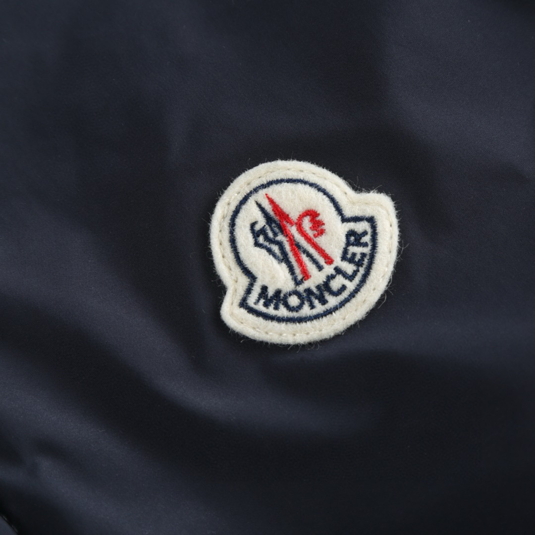 Nylon printed jacket