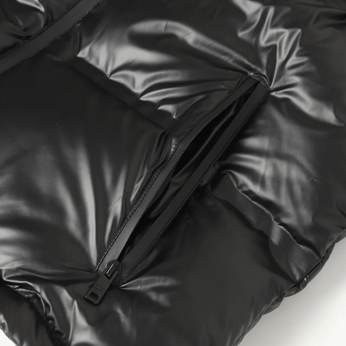 Detachable hood down jacket