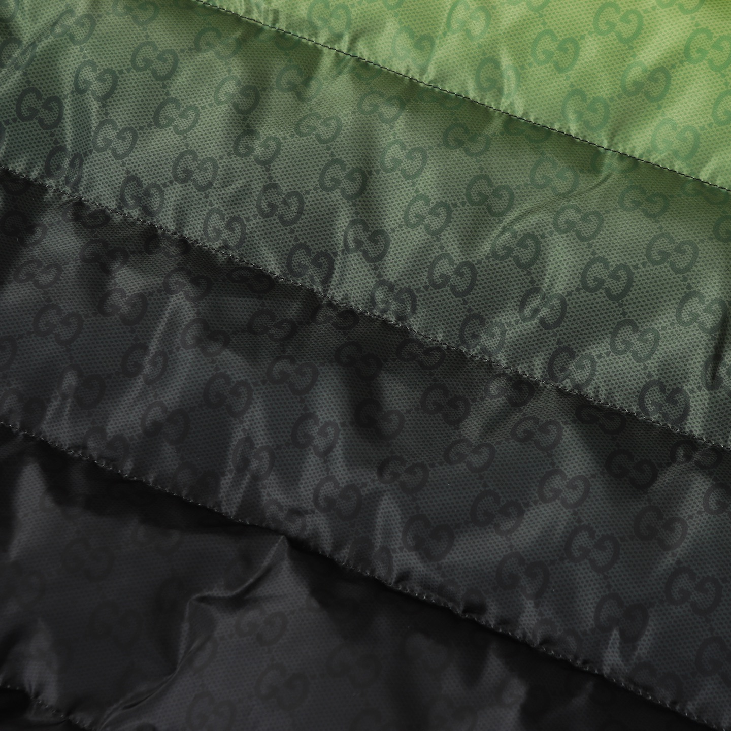 Printed plain weave poplin down jacket