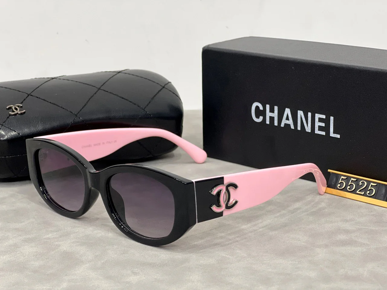 New two-tone small frame sunglasses