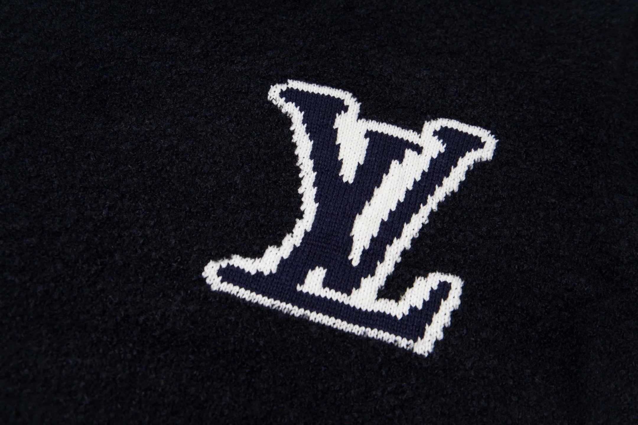 Knitted cashmere sweatshirt