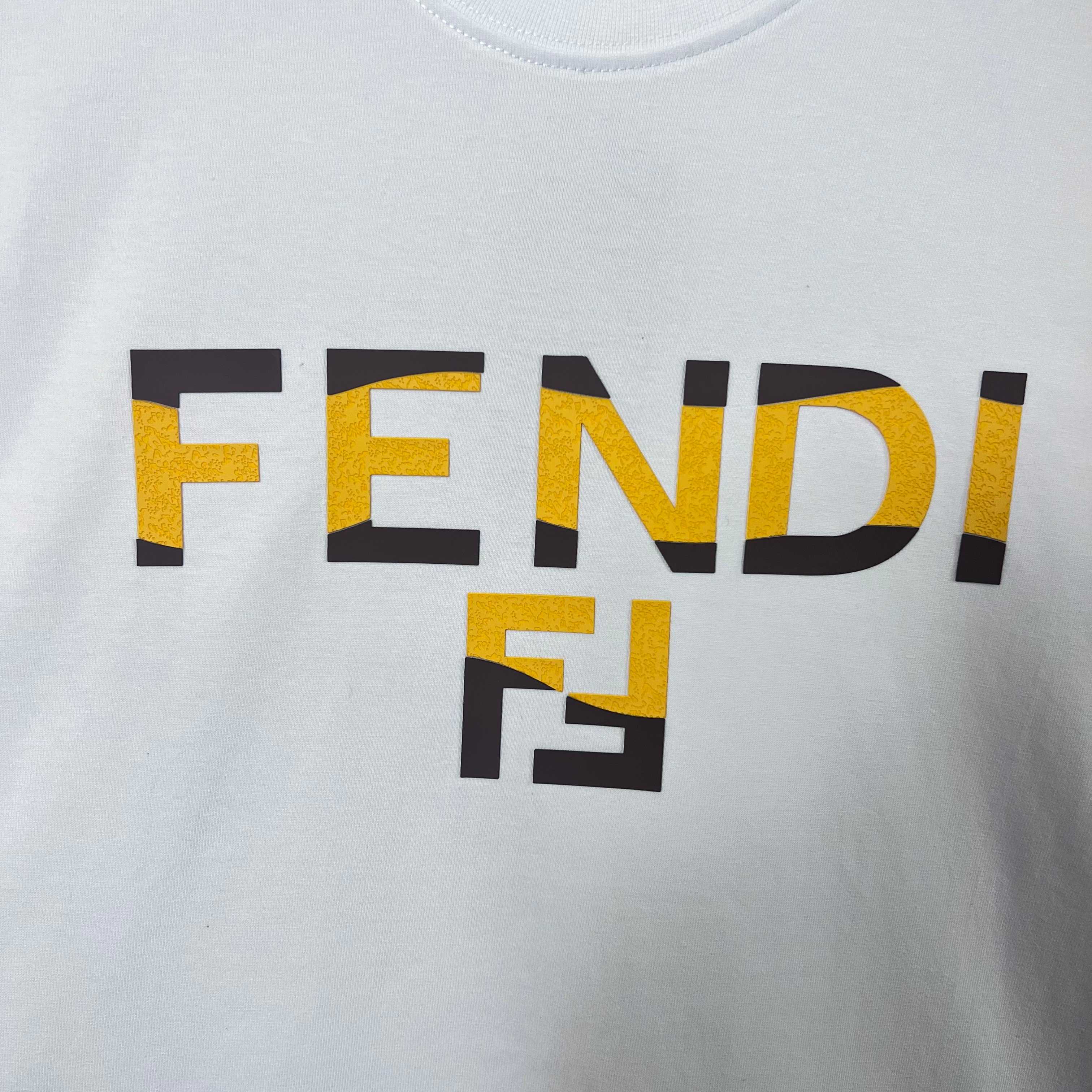 3D Cracked Letters Sweatshirt