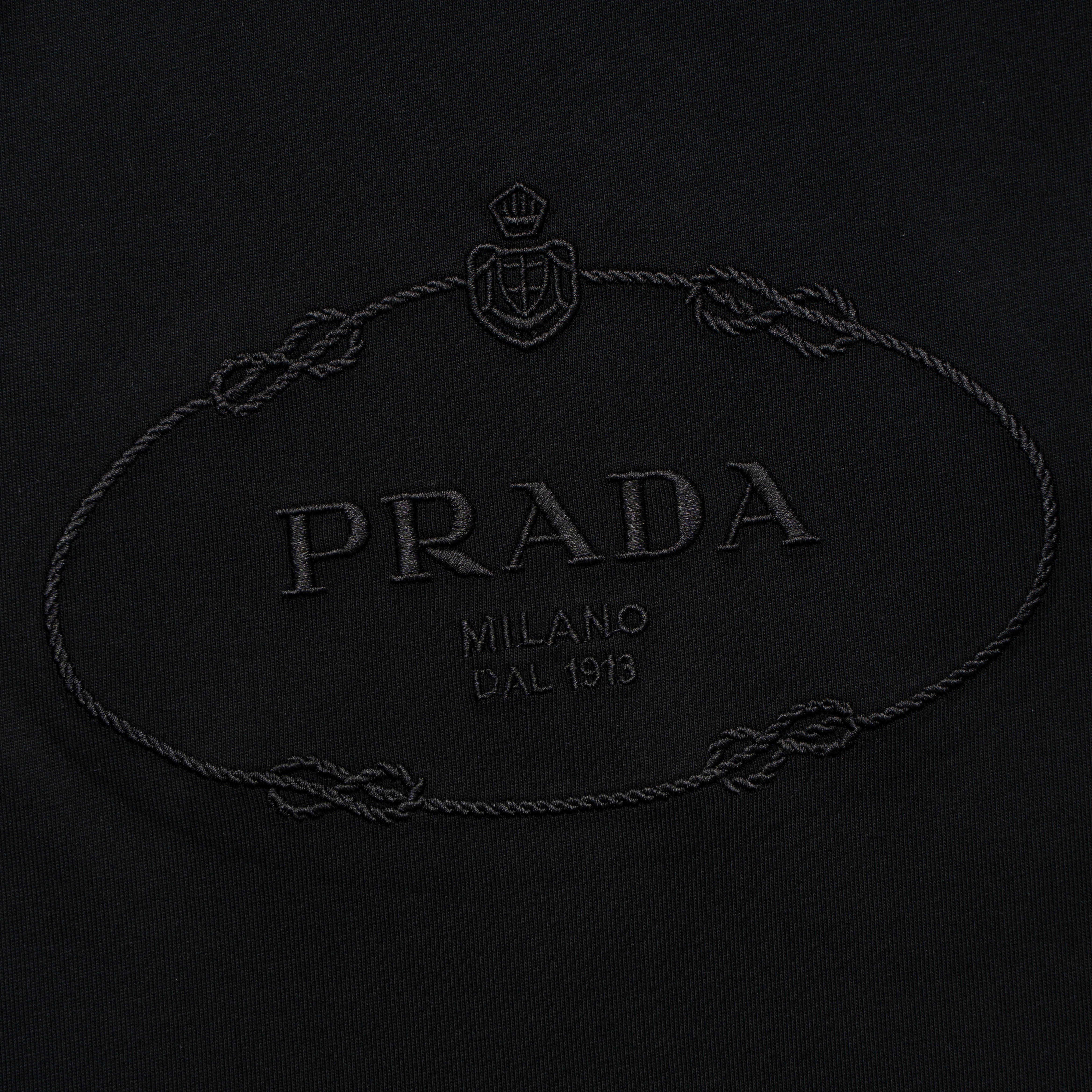 Printed T-Shirt: High-End Fashion Statement-1201