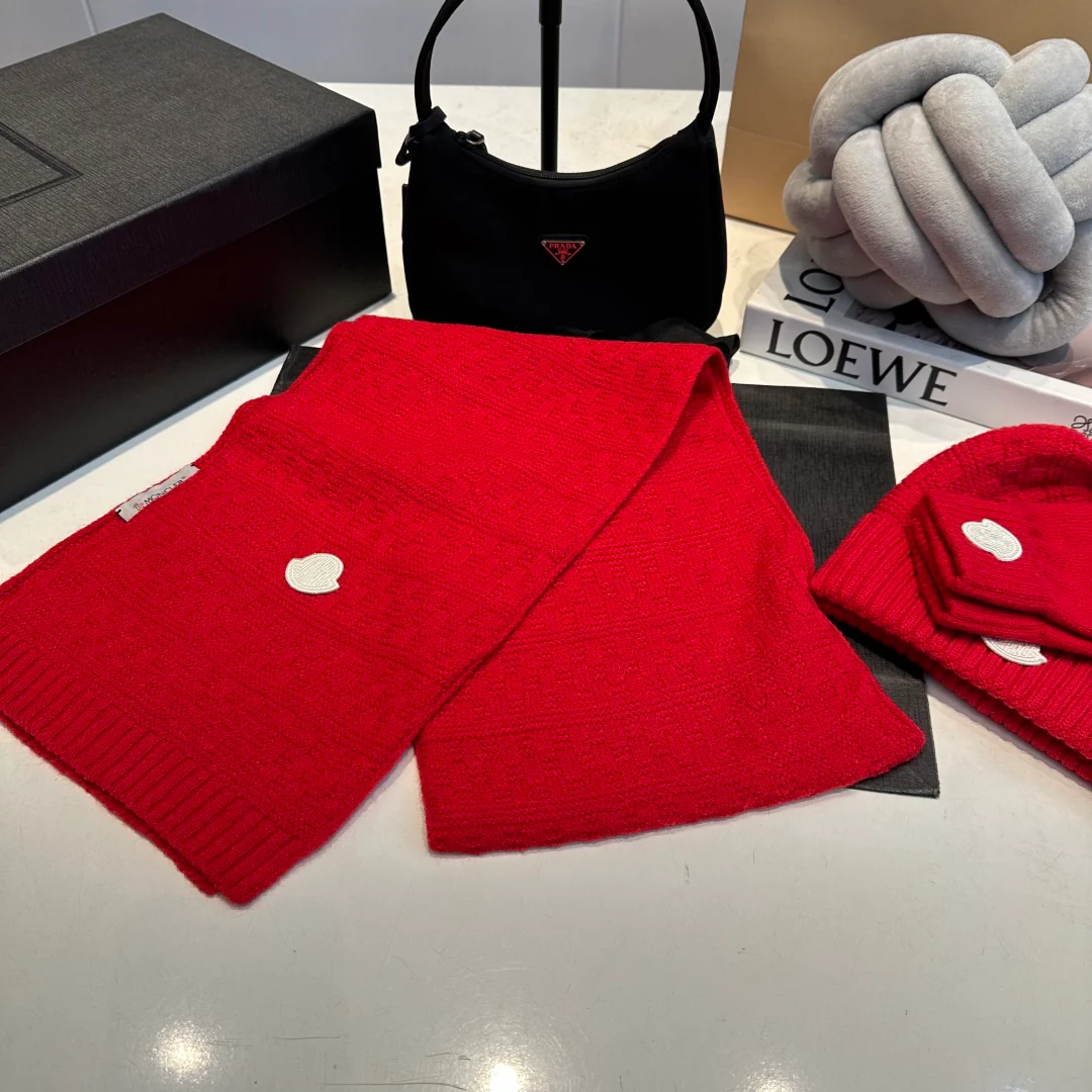 Embroidery knitted scarf hat gloves set