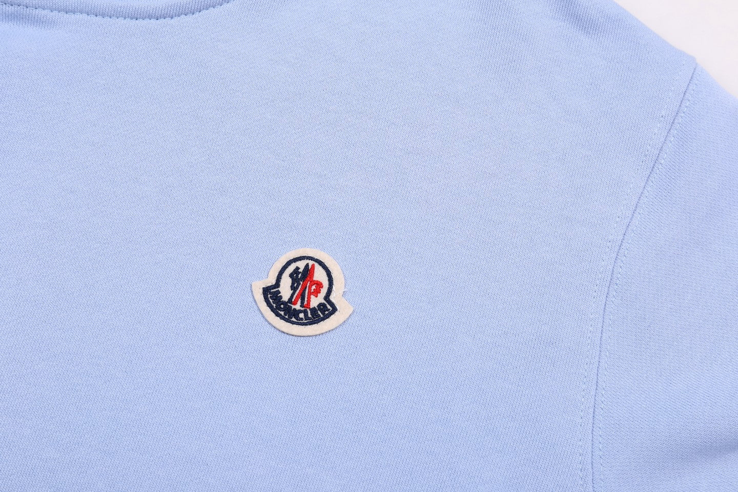 Embroidered cotton hooded sweatshirt