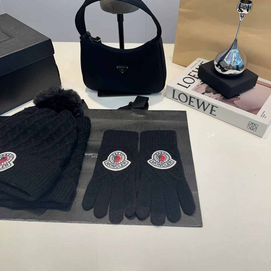 Embroidery knitted scarf hat gloves set