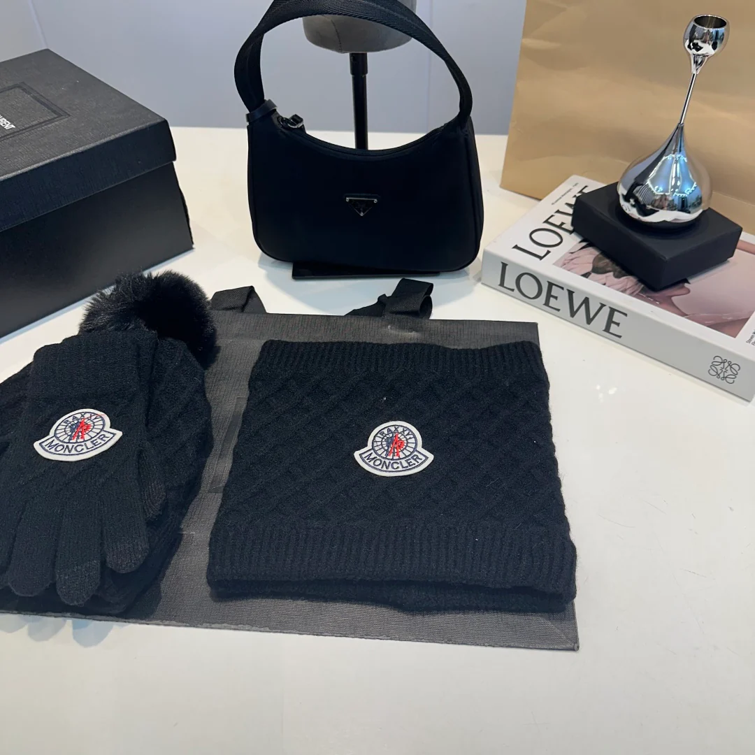 Embroidery knitted scarf hat gloves set